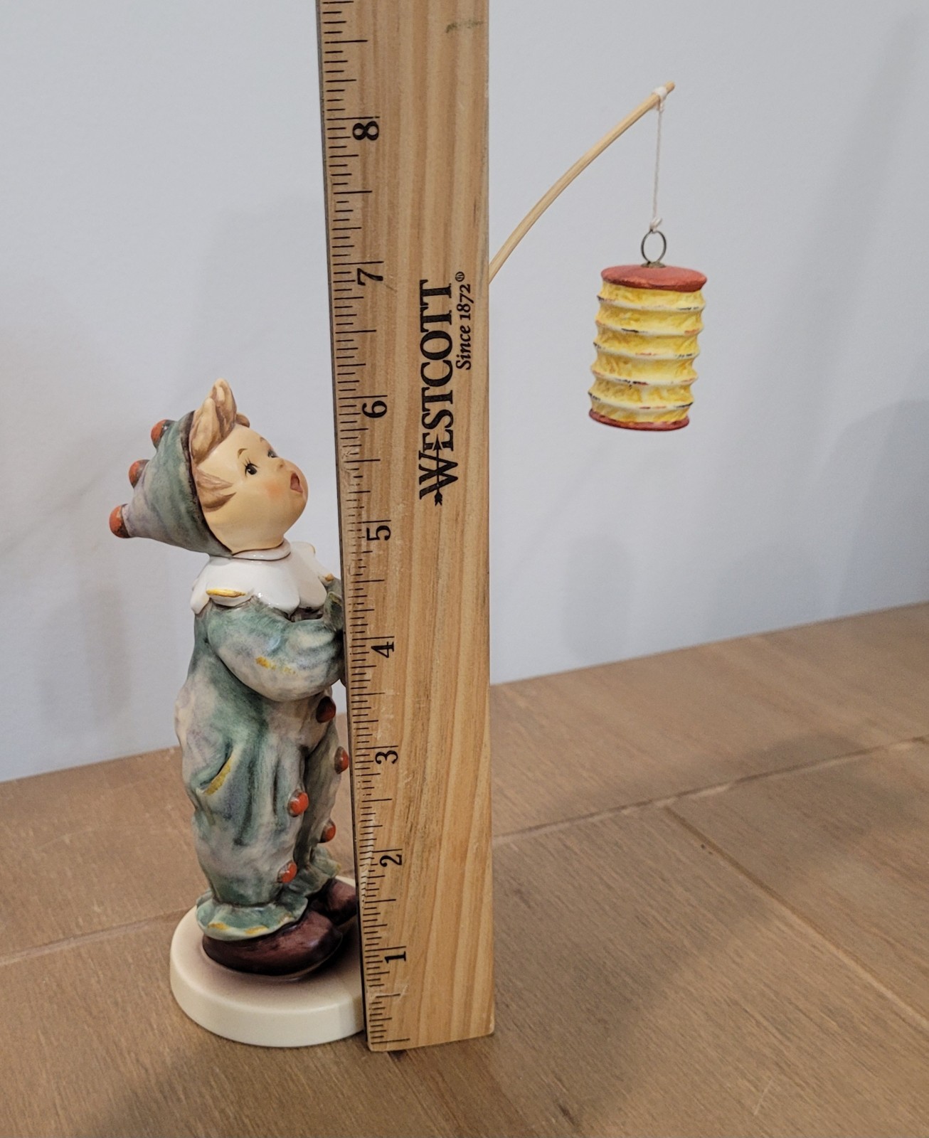 Hummel HUM 616 Parade Of Lights Lantern Figurine First Issue Germany With Box