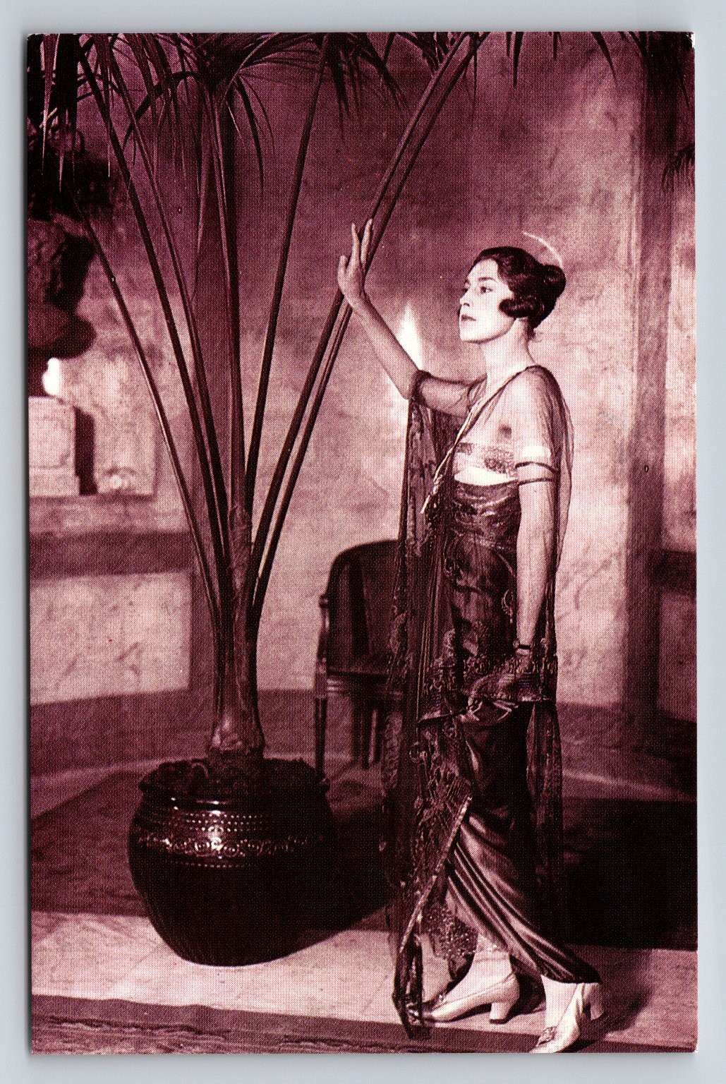 1920s Hyde Park Hotel London Fashion Woman Palm Tree Nostalgia Postcard 1990