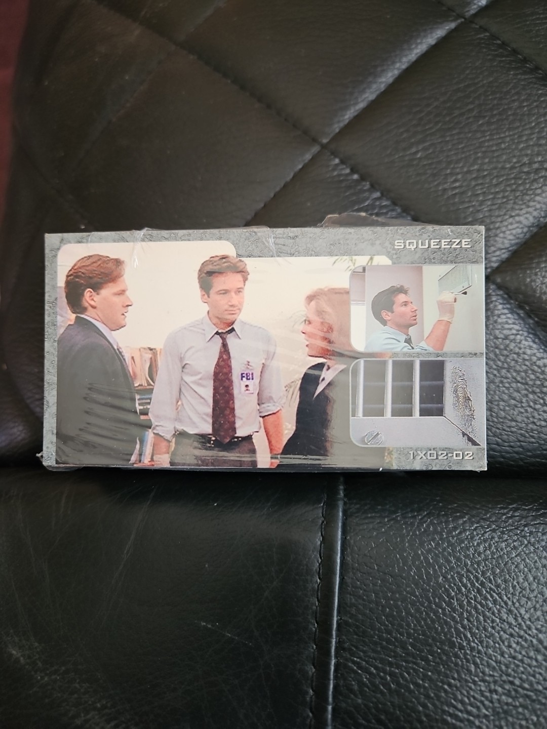 THE X-FILES Season 2? 72-CARD WIDE/SHOWCASE Sealed Topps Fan Club Set