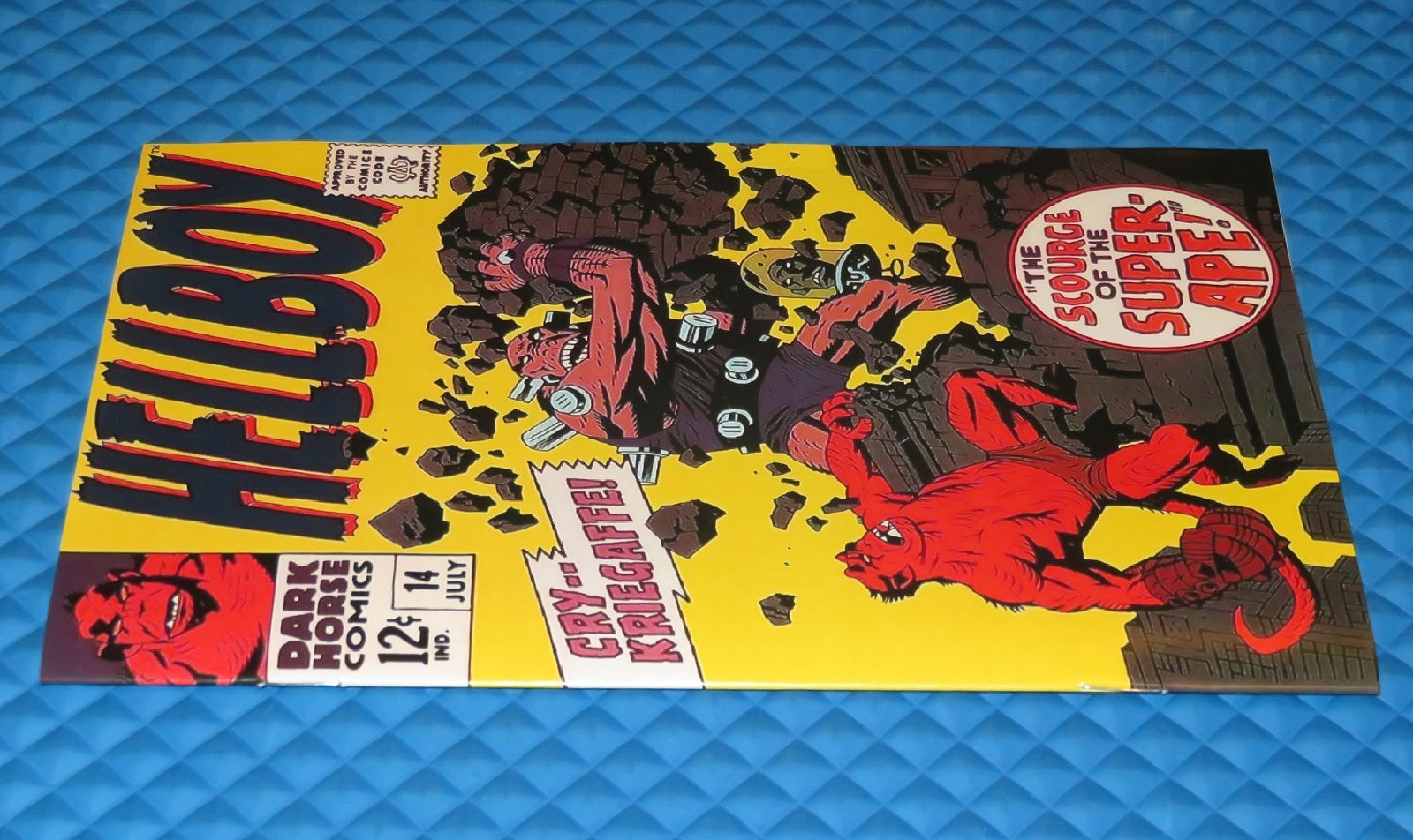 Hellboy #NN Facsimile Covered Hellboy Interior Movie Comic (Replica)