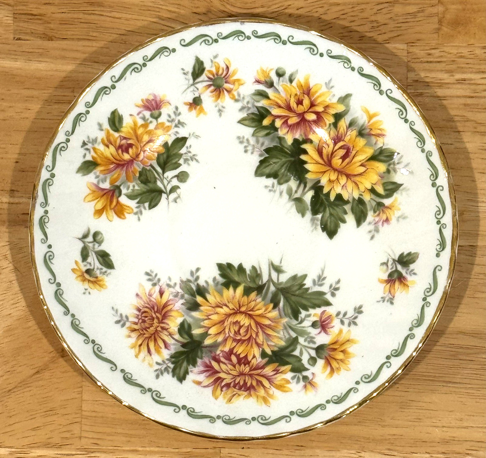 Vtg Queens Rosina China Bone China Orange Chrysanthemum Floral 5.75″ Tea Saucer