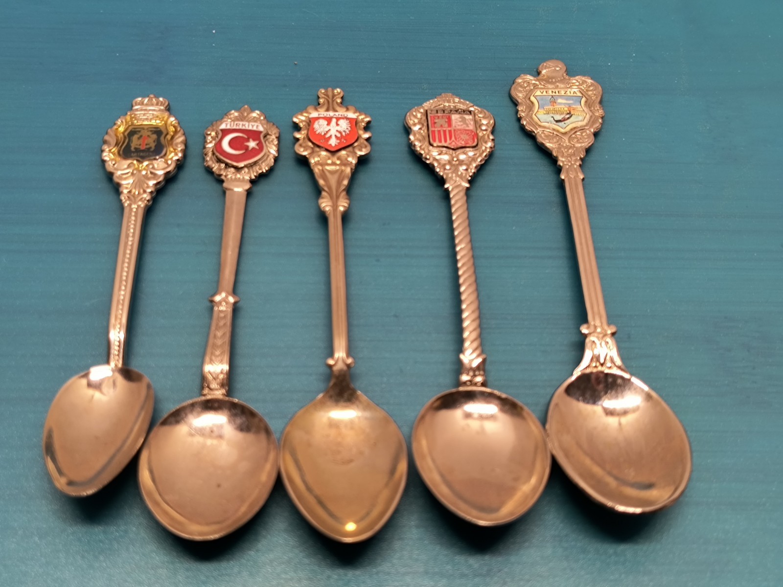 Europe Souvenir Spoons (Lot Of 5 ) VTG Venezia,Turkiye,Espana, Poland, Cartegena