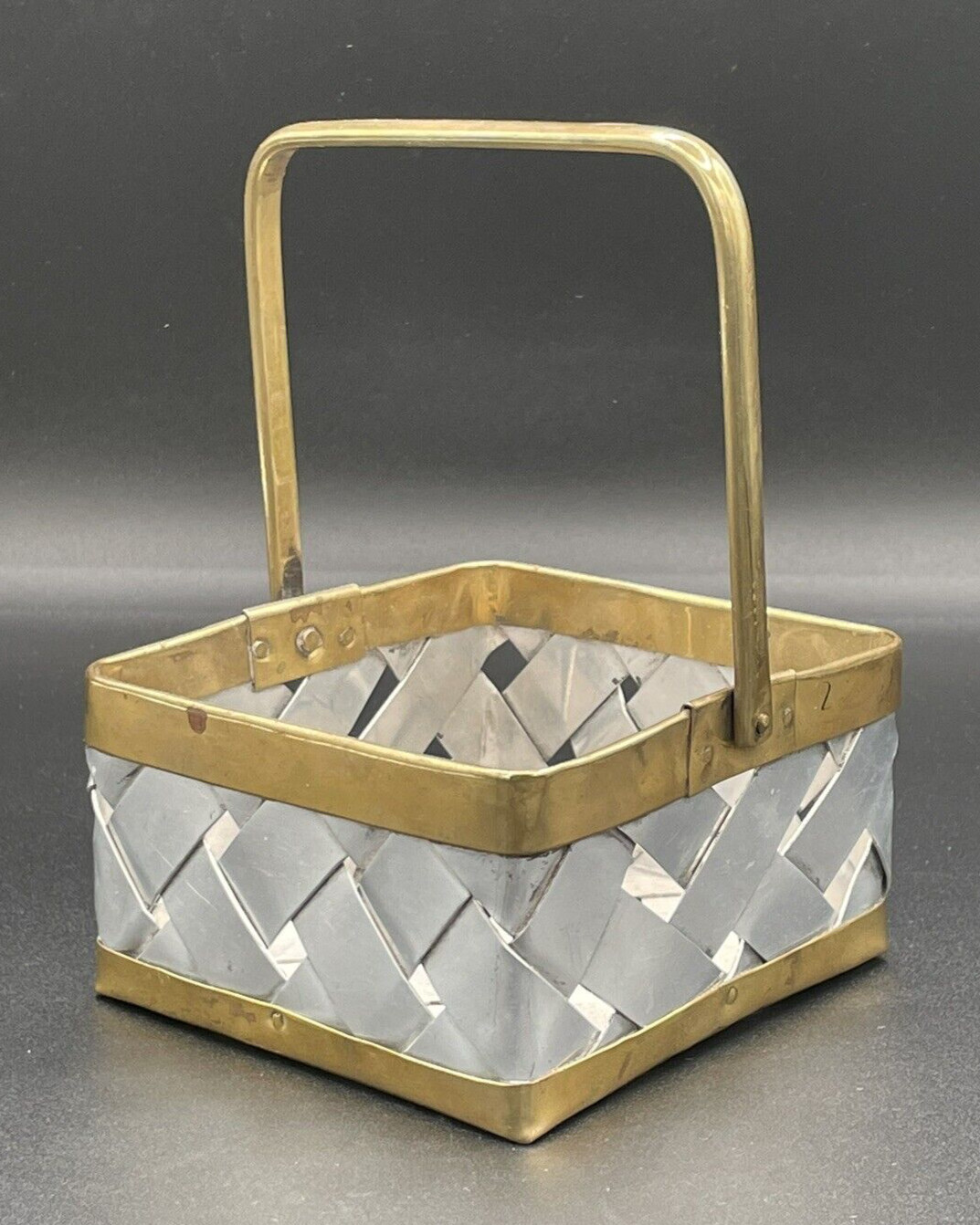 Andrea By Shaded Gold And Silver Metal Woven Basket 4”x 4” x2”/Handle 3 1/2”x 4”