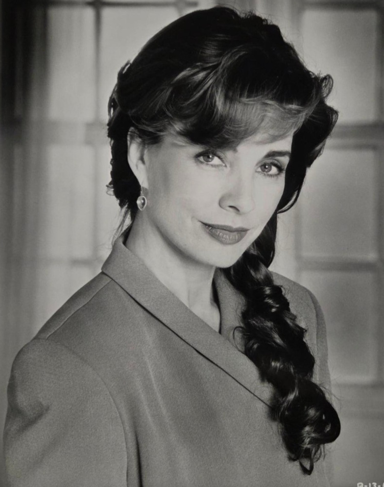 8×10 BW Photo Anne Archer Fatal Attraction Patriot Games Clear & Present Danger