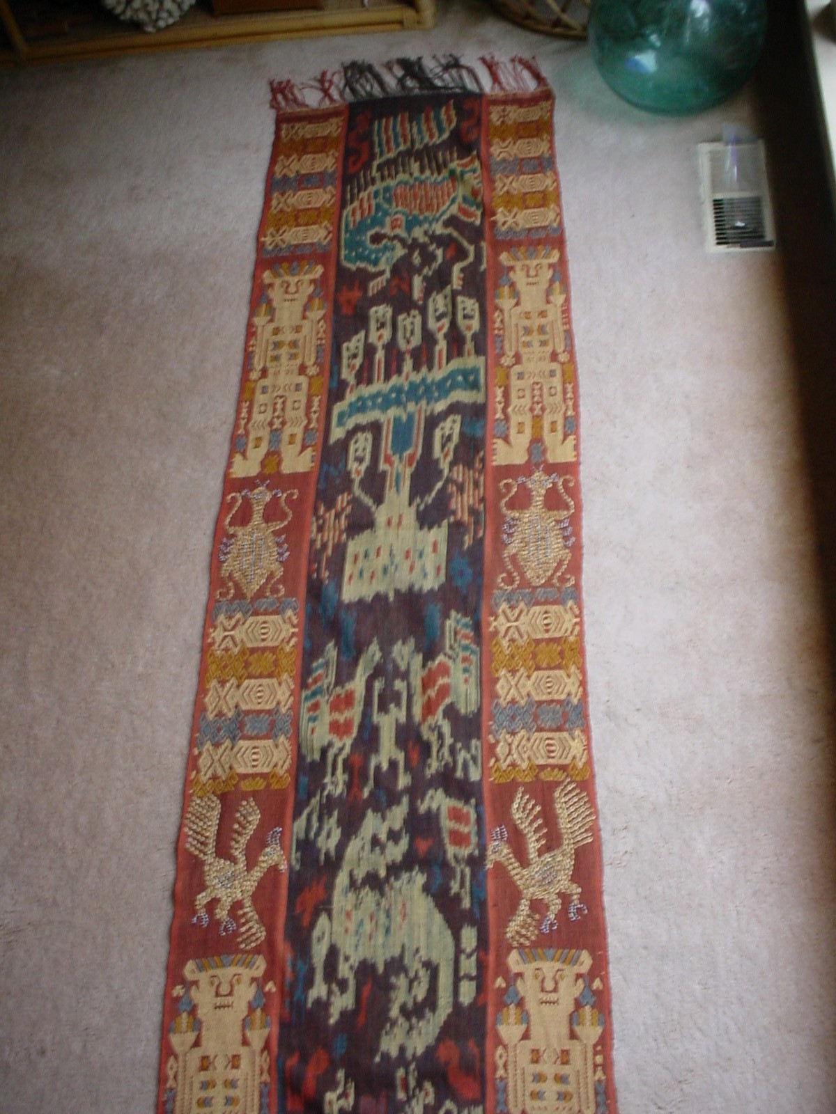 WONDERFUL ANTIQUE IKAT WEAVING FROM SUMBA WITH SHELL AND BEADED DESIGNS