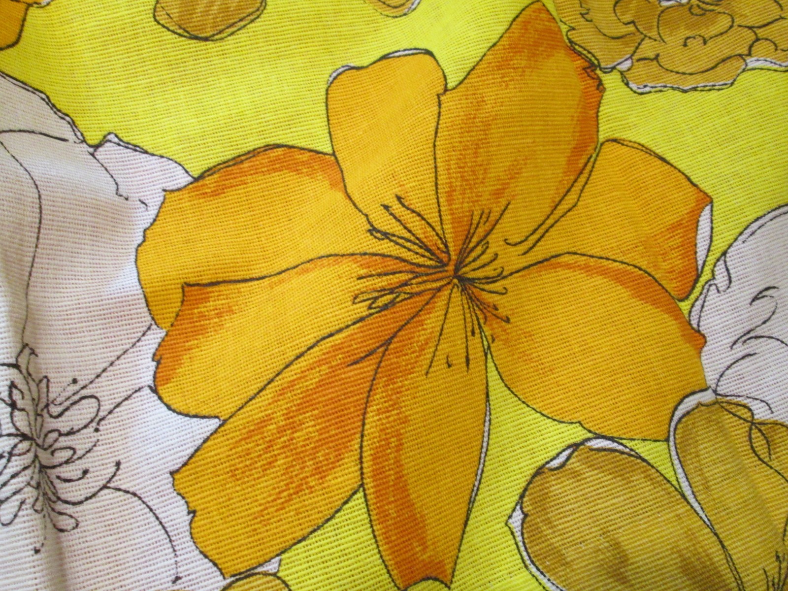 Vintage Retro MOD Curtain Drapes Valance Orange Yellow Flower Power Groovy 70’s