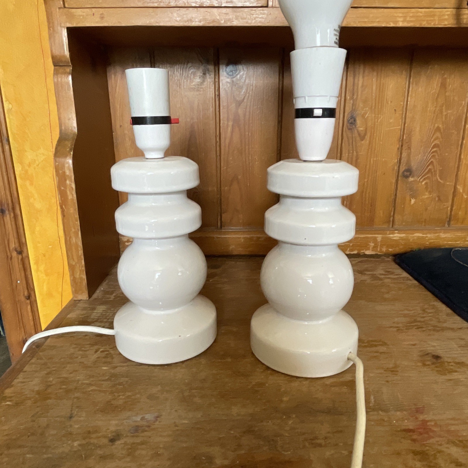 Pair Vintage Retro 60s 70s White 3 Hoop Ceramic Table Lamps Doulton ?