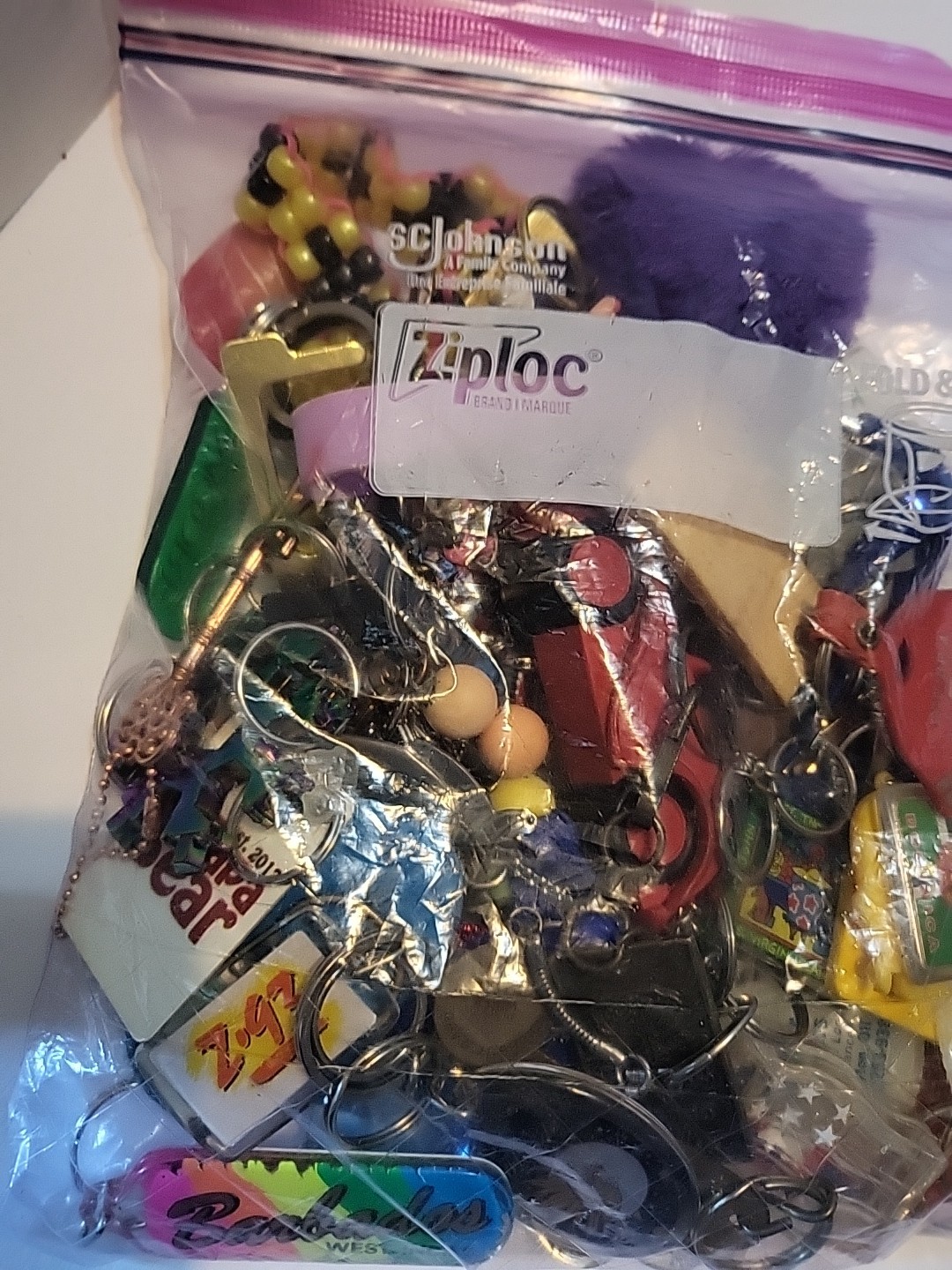 2lbs. 4.6oz Multicolor Assorted Key Chain Grab Bag