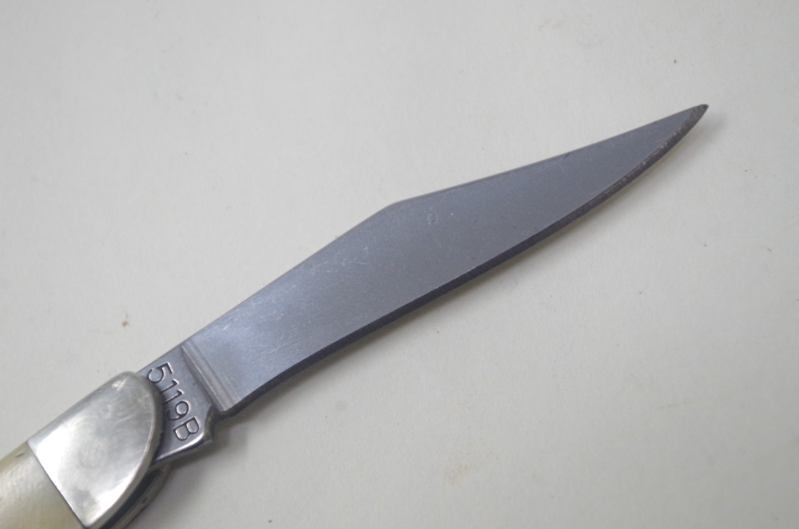 Smooth White Bone Moore Maker Folding Pen Knife 5119B USA – Factory Overstock