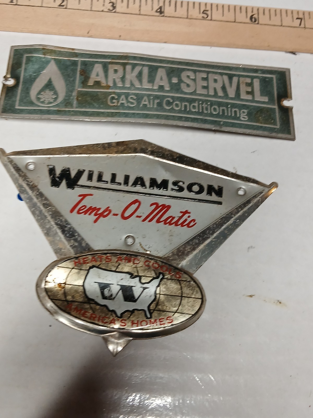 Lot of NINE Vintage Appliance Badges – Tags – Name Plates – Emblems SEE PICTURES
