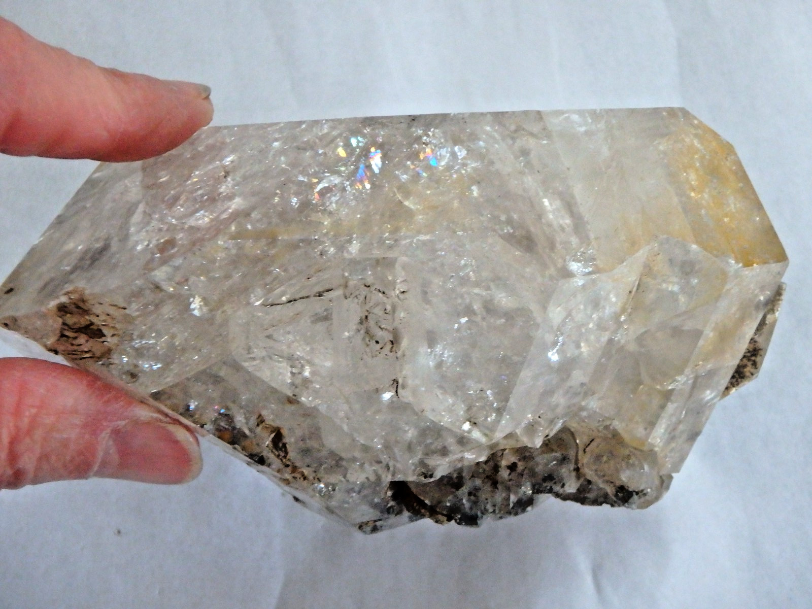 Crystal 💎 Huge Herkimer Diamond Full of Rainbows 1 pound 11 ounces Collector