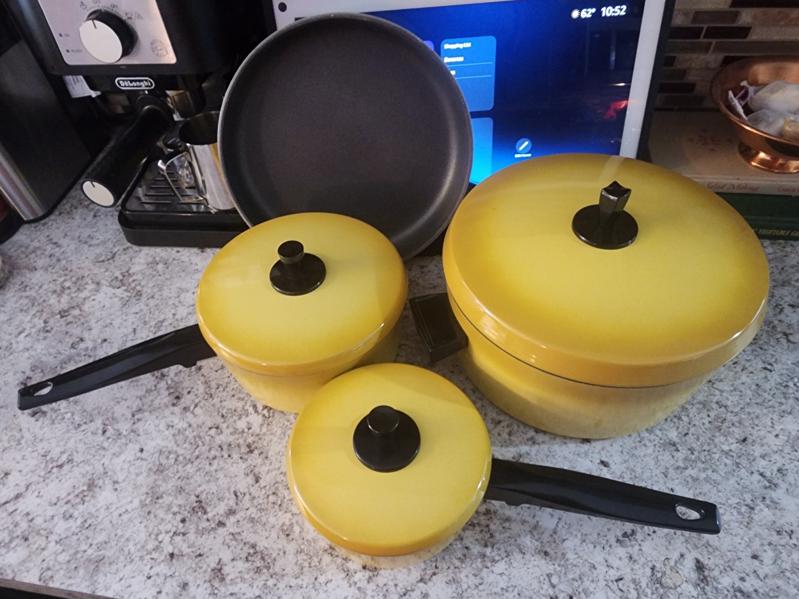 Vintage Kitchen Delight Cookware “Sunset” Yellow Aluminum 7-Piece Set USA RARE