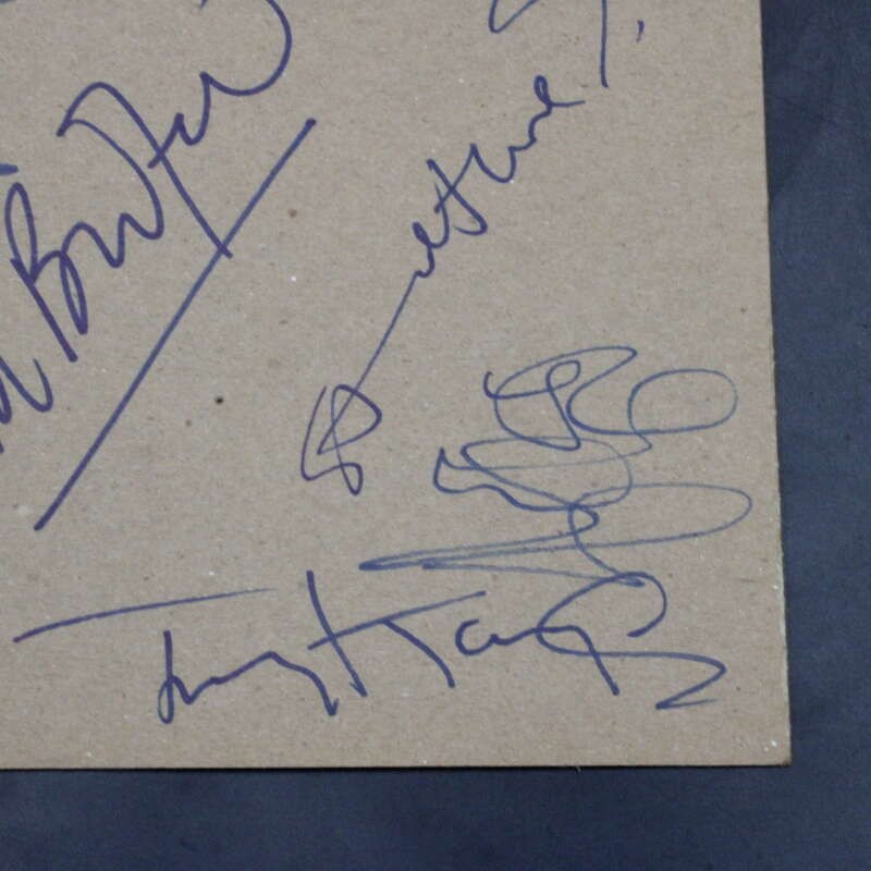 Yes Signed Page Jon Anderson/Chris Squire/Alan White +6 Autograph JSA ZJ21870