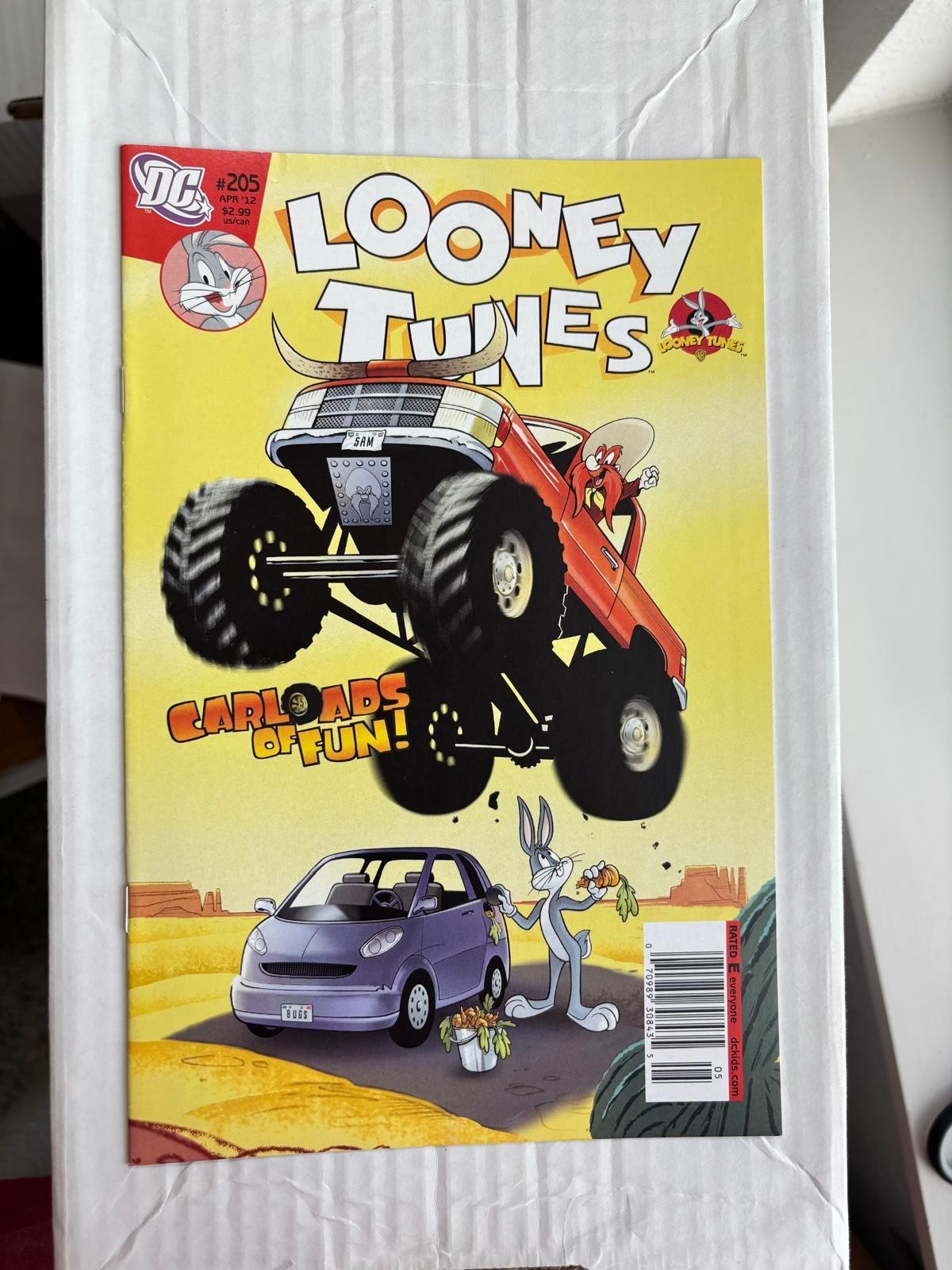 Looney Tunes #205 Newsstand 1:50 Rare Less Than 50 Copies DC Comics 2012 Bugs