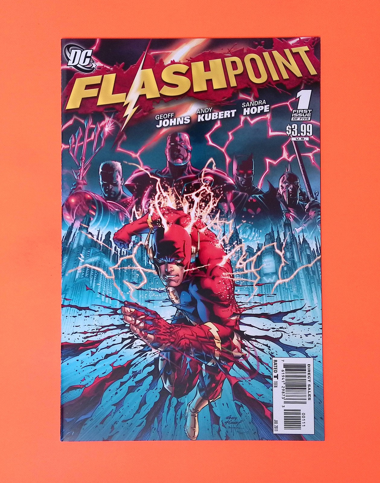 Flashpoint #1 2011 DC Comics 1st App We Combine Shipping Comic Book RY90-129