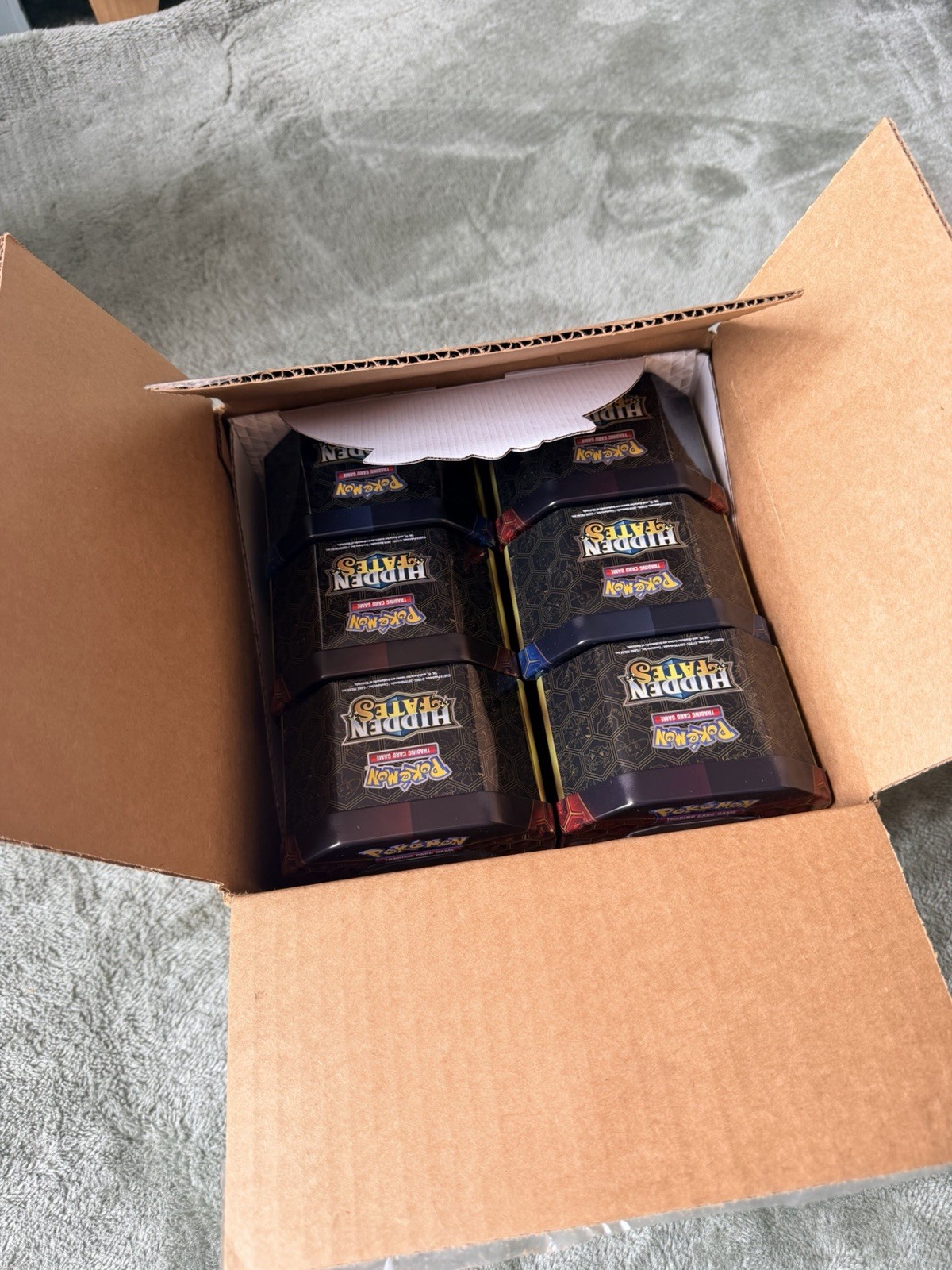 Pokemon TCG Hidden Fates Tin (Set Of 6) factory case Open