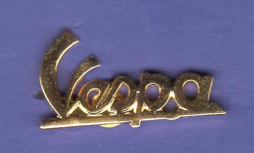 VESPA SCRIPT HAT PIN LAPEL PIN TIE TAC BADGE GOLD #2241