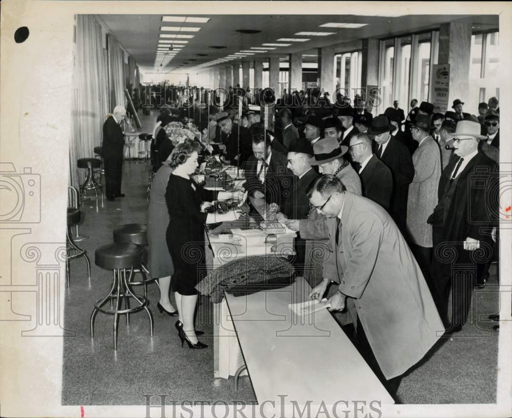 1961 Press Photo General view of the Society of Auto Engineers event – lra79720