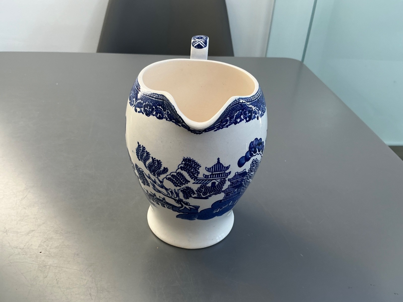 Vintage Alfred Meakin Old Willow Pattern Jug about 16cm tall
