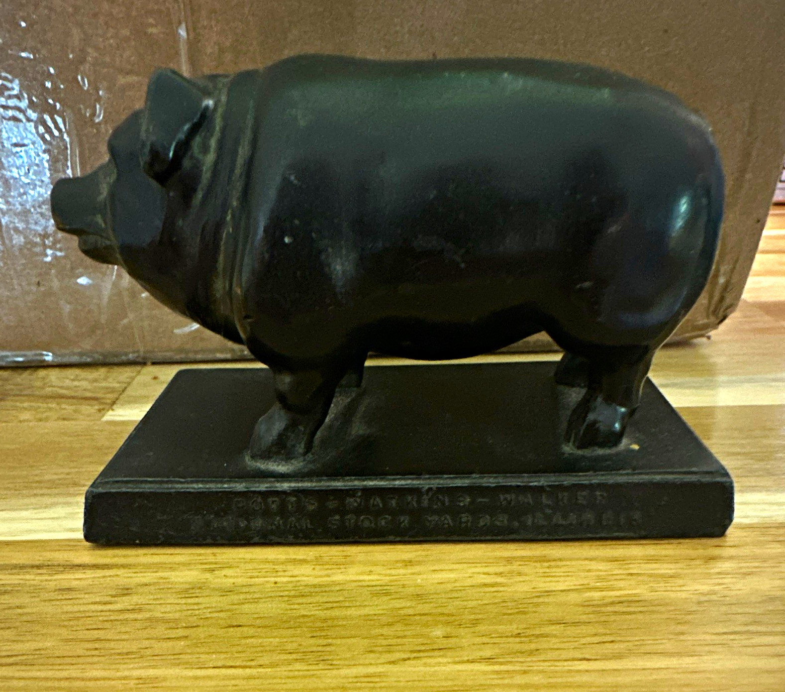 Black Metal Pig Animal Figurine Statue on Rectangular Base Decor