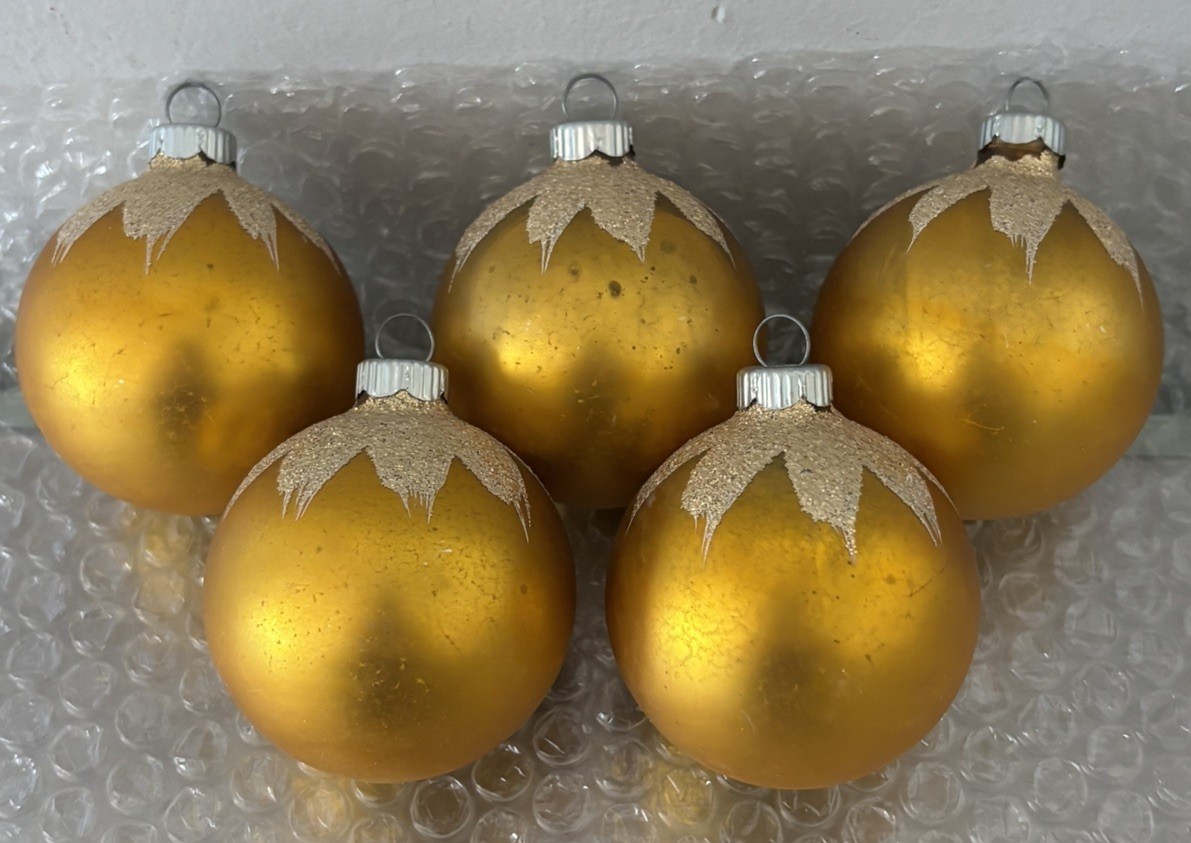 Lot of 5 Vntg Shiny Brite Glass Ornaments 2.25” Satin Gold w Glitter Snow Cap