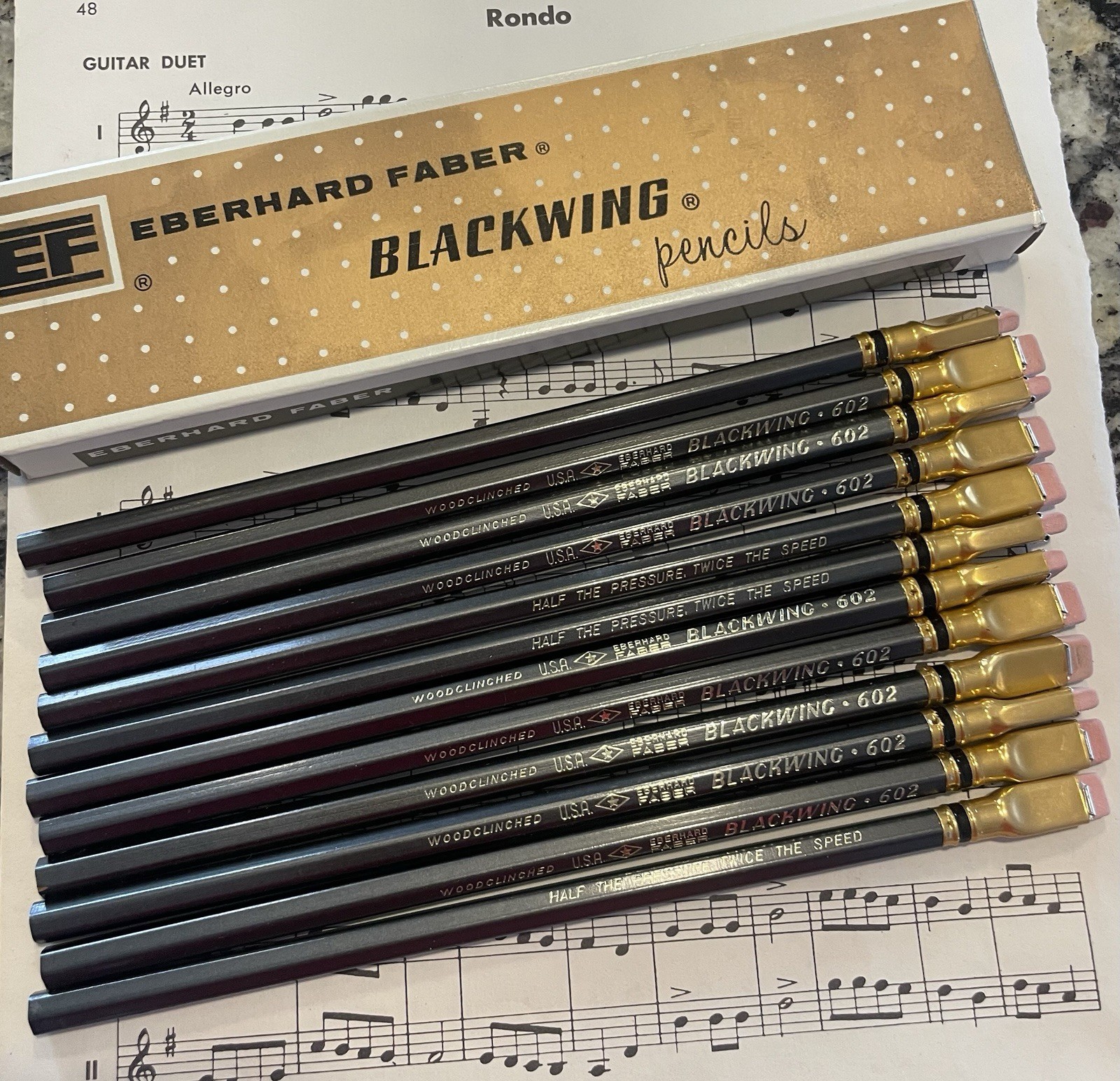 Vtg One (1) Eberhard Faber Blackwing 602 Woodclinched Pencil Unsharpened NO BOX