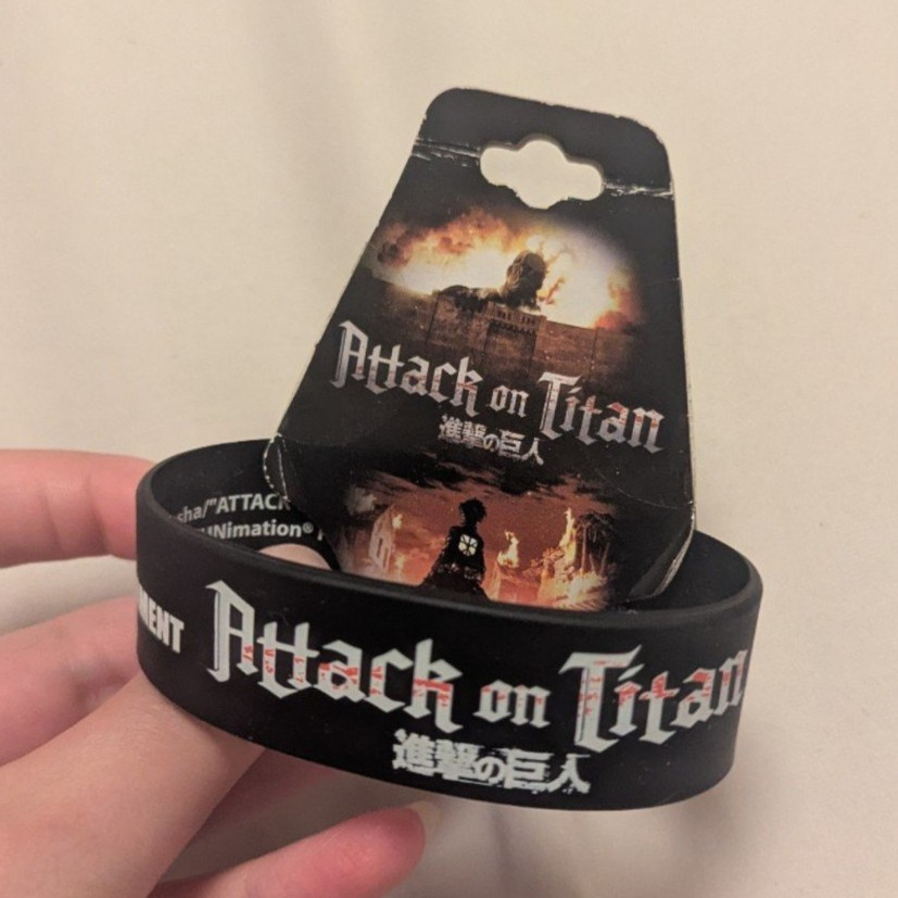 AOT Attack On Titan Scout Regiment Rubber Bracelet Wristband Funimation Kodansha