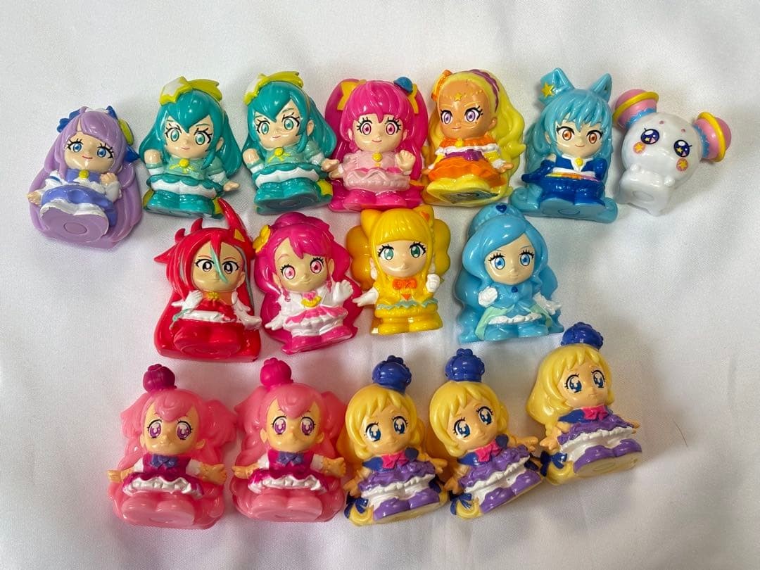 Pretty Cure Figures Set 16pc Mini Collectibles About 5cm Ready to Use