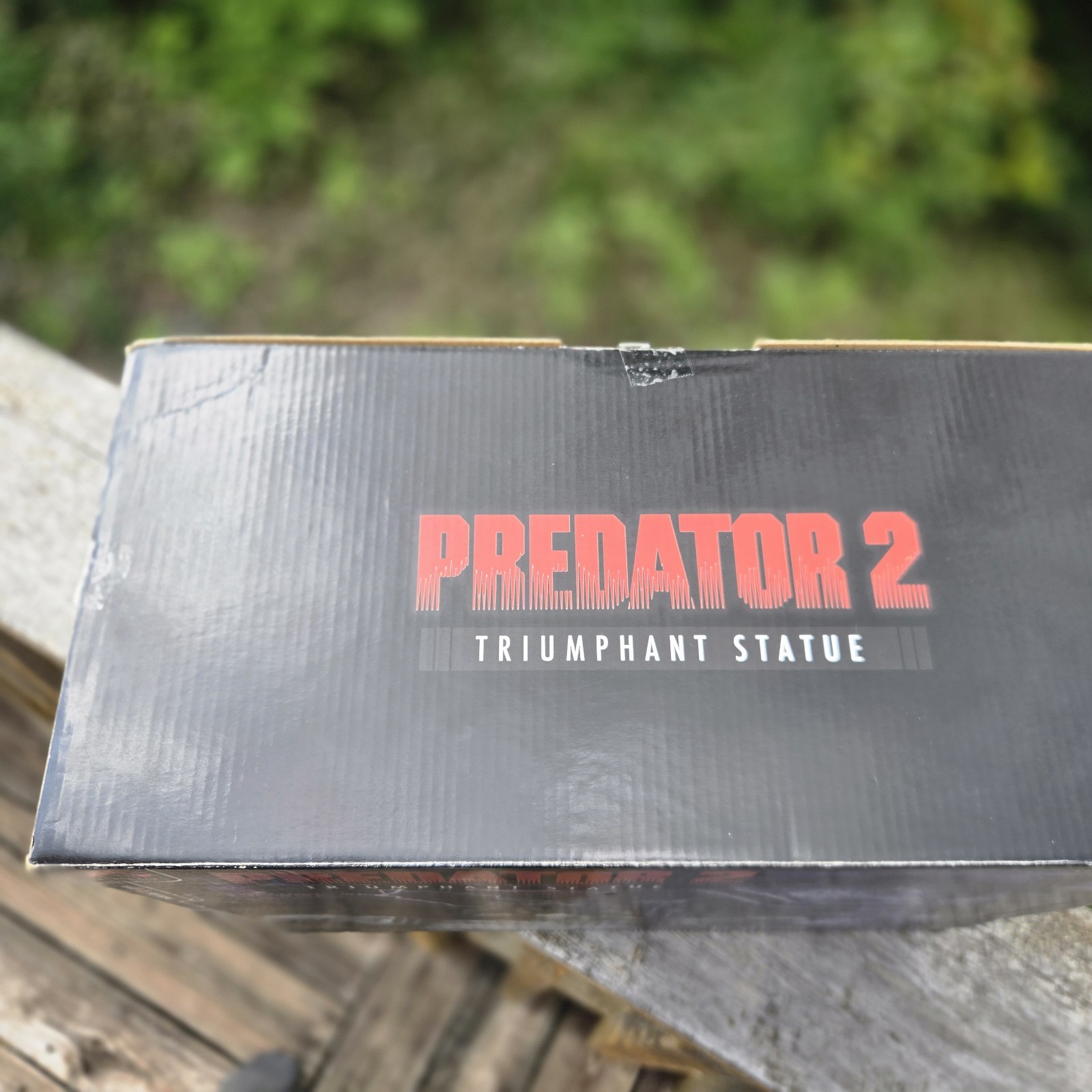 Sideshow Predator 2 Triumphant Statue Limited Edition full sized 10 inch