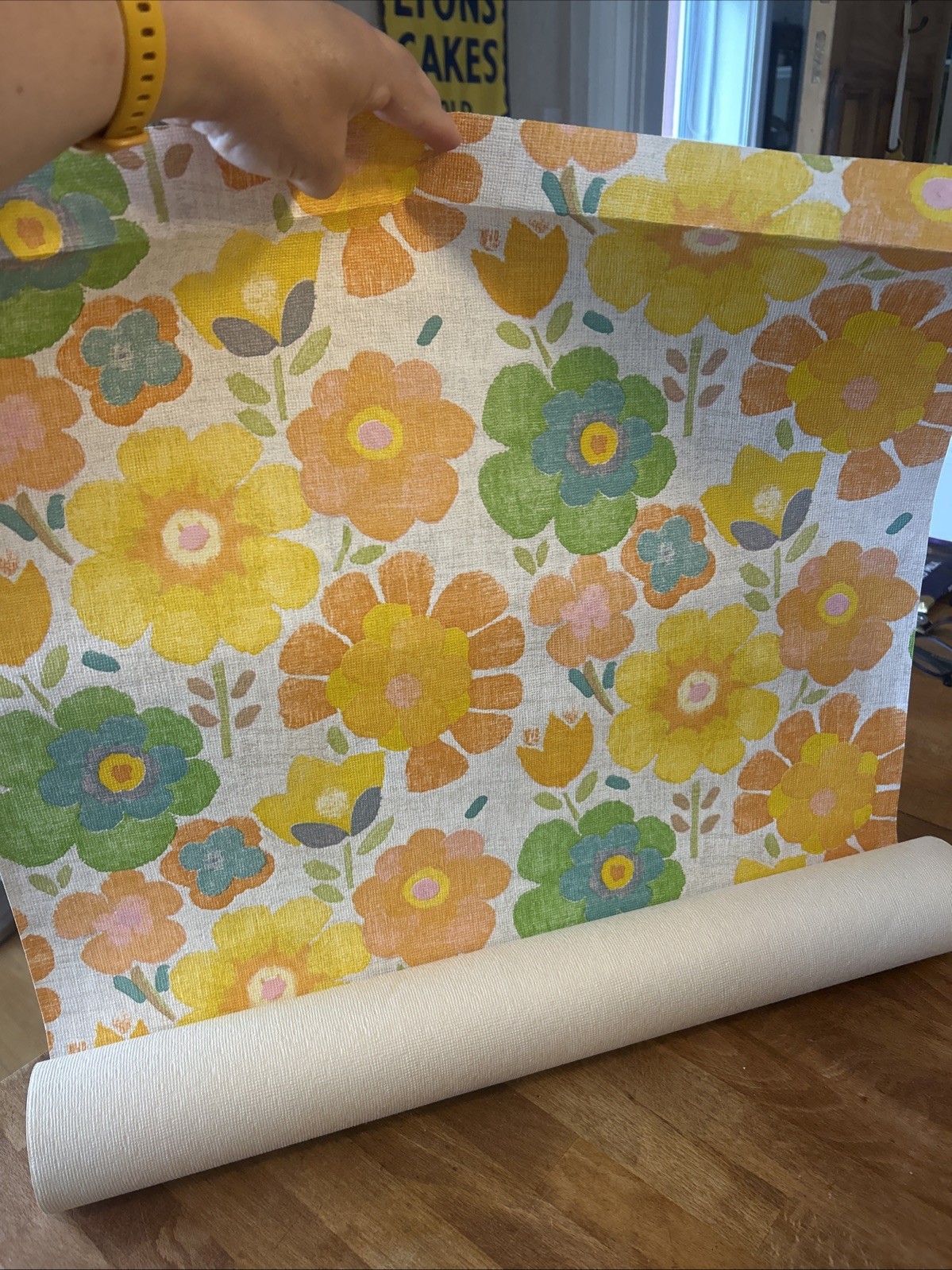 Vintage Full Roll Bright Colourful Floral Wallpaper – 1960’s 1970’s – Great!