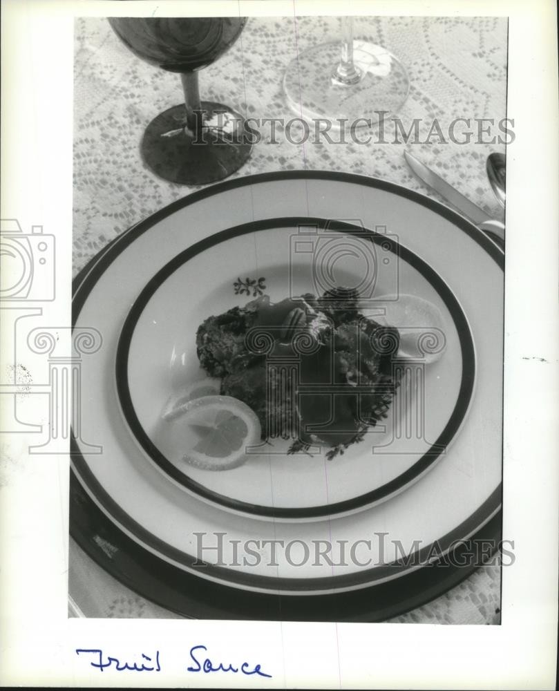 1994 Press Photo Plate of Dessert with Fruit Sauce and Citrus Peel – mjb15934