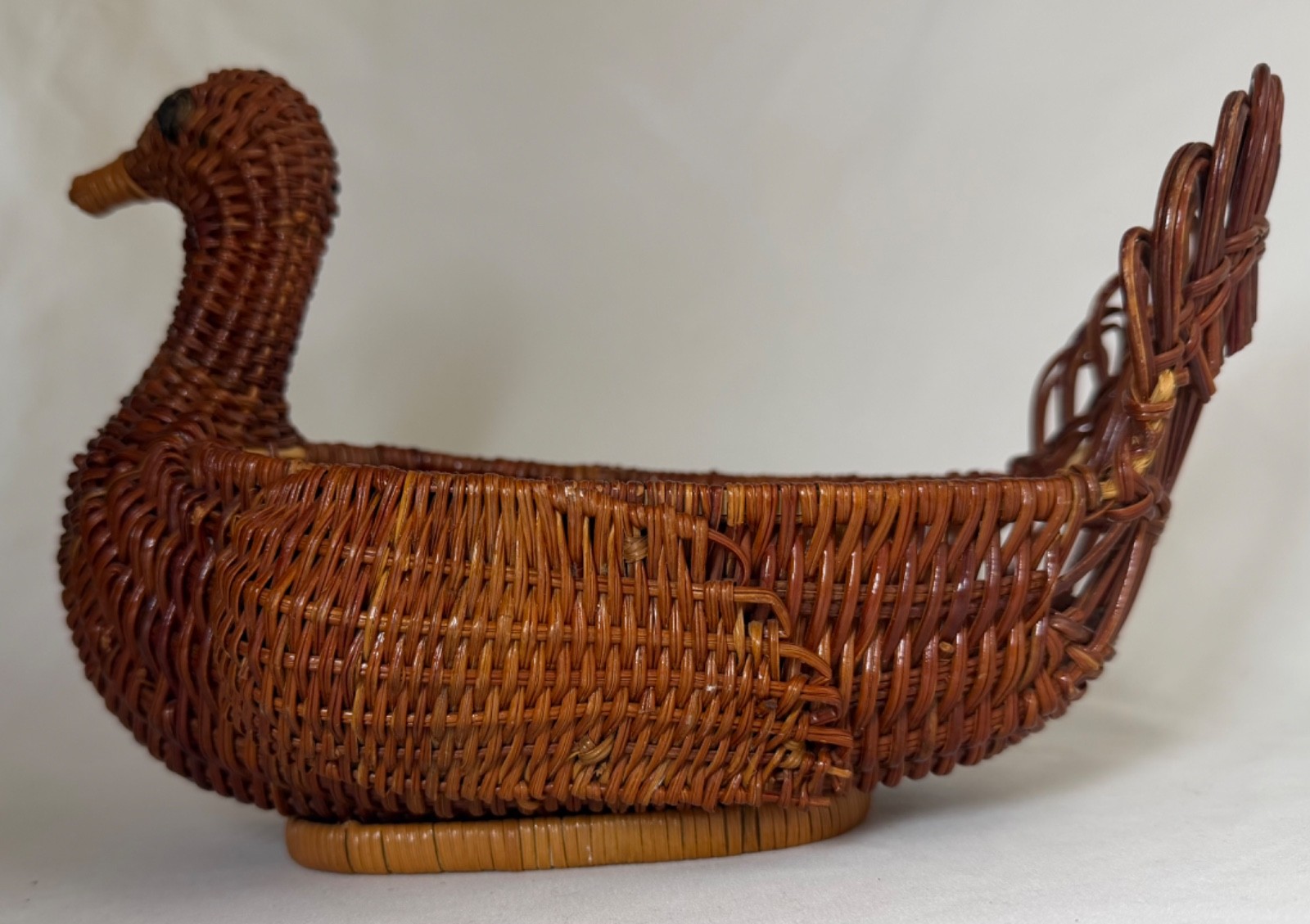 Vintage Handwoven Wicker Bird Basket Turkey/Duck Figure – Rattan Farmhouse Decor