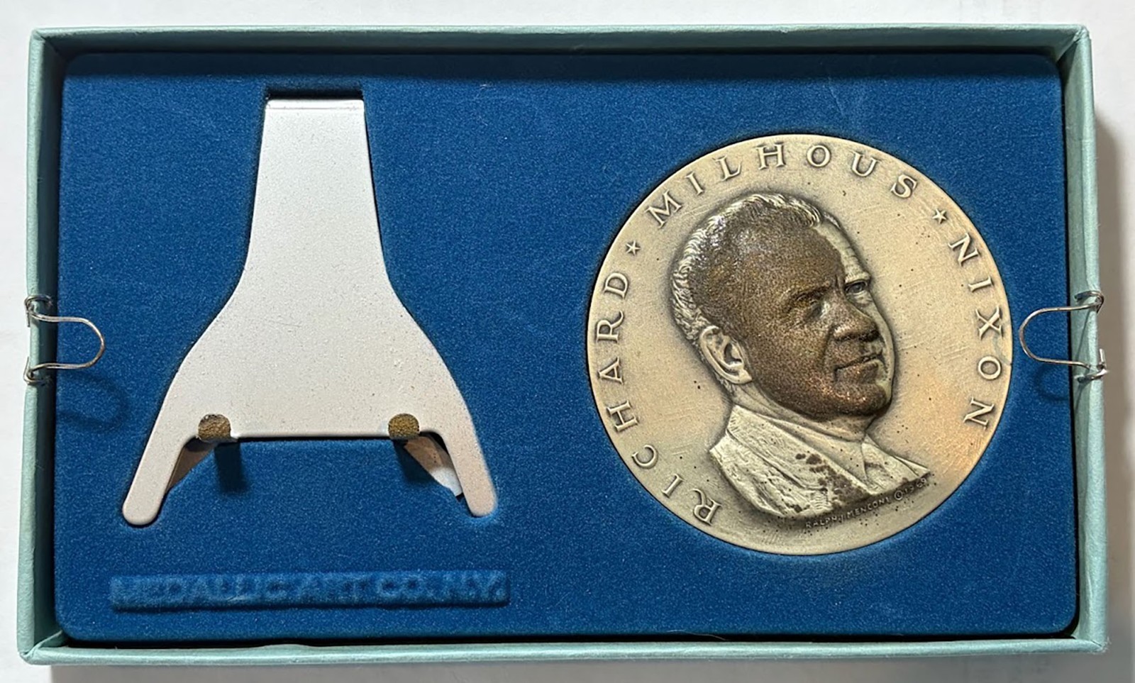 President RICHARD NIXON Large .999 SILVER Medal, 1969, 4.75 ounces