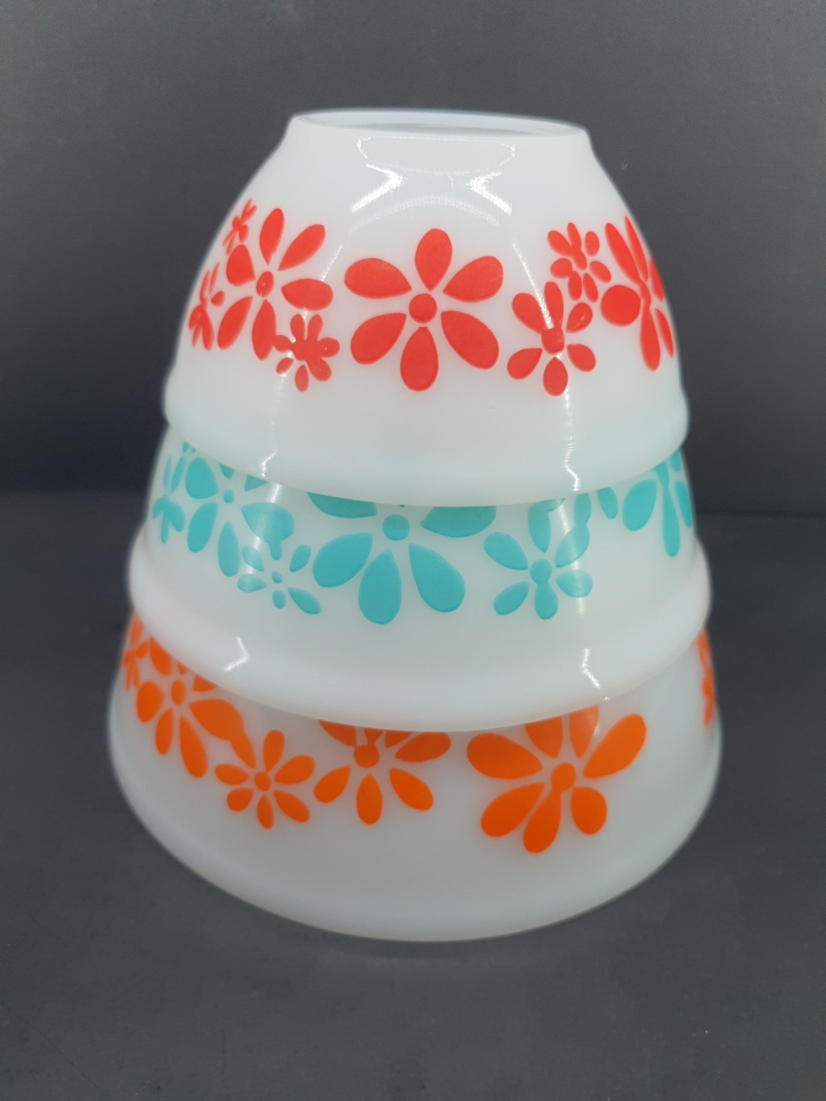 Agee Pyrex Daisy Chain Nesting Bowl Set x 4 Vintage Mixing Bowls VGC