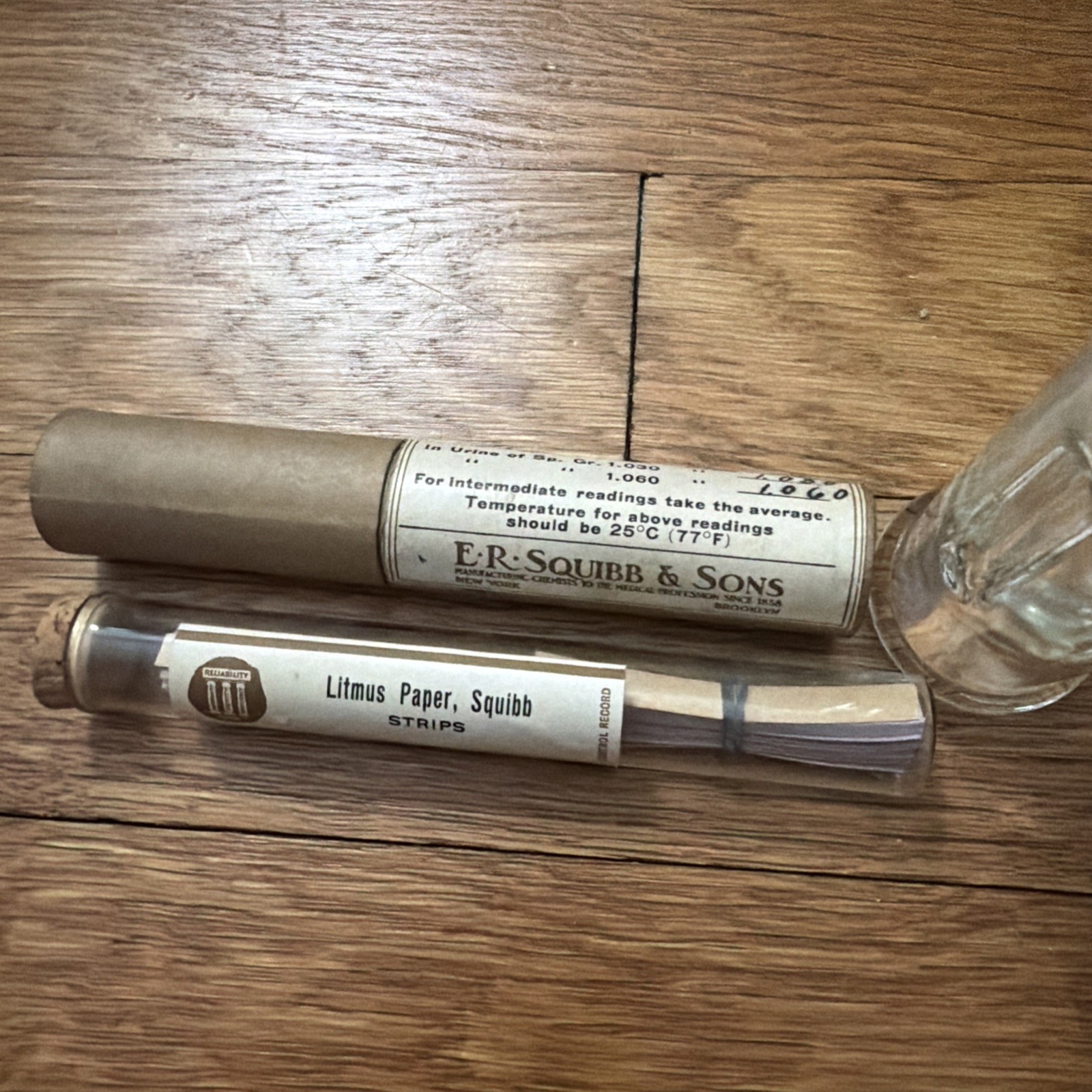 E.R. Squibb & Sons Specific Gravity Apparatus For Testing Urine Kit Antique