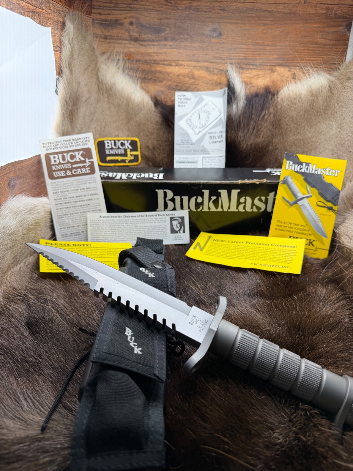 Model Buck 184 BuckMaster Knife With Factory Sheath & Factory Papers Mint+