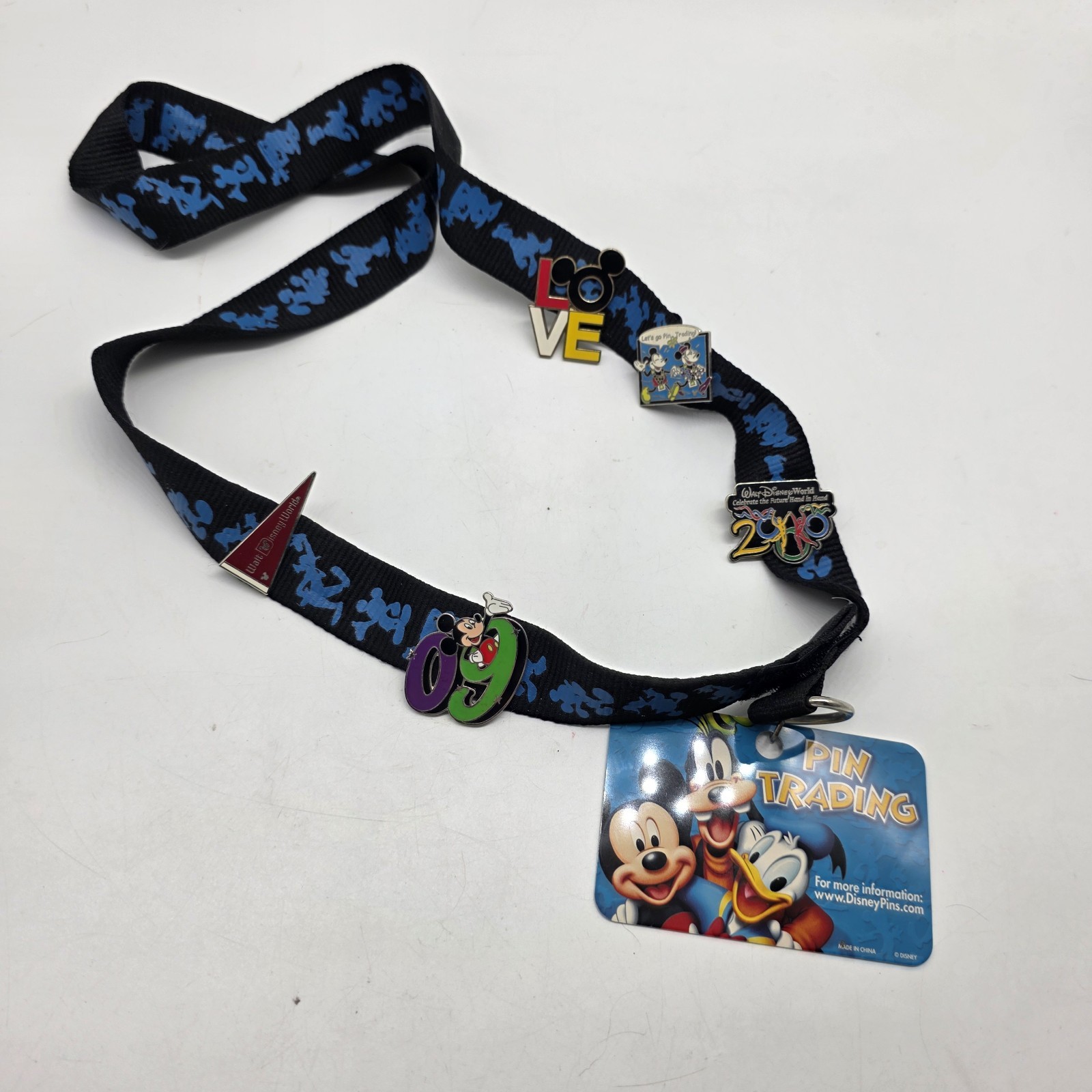 Disney World Land Pin Trading Lanyard And Pins Souvenir Trade