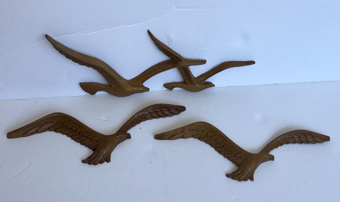 Vintage Faux Wood HOMCO Flying Birds Seagulls In Flight 7619 Wall Decor Plastic