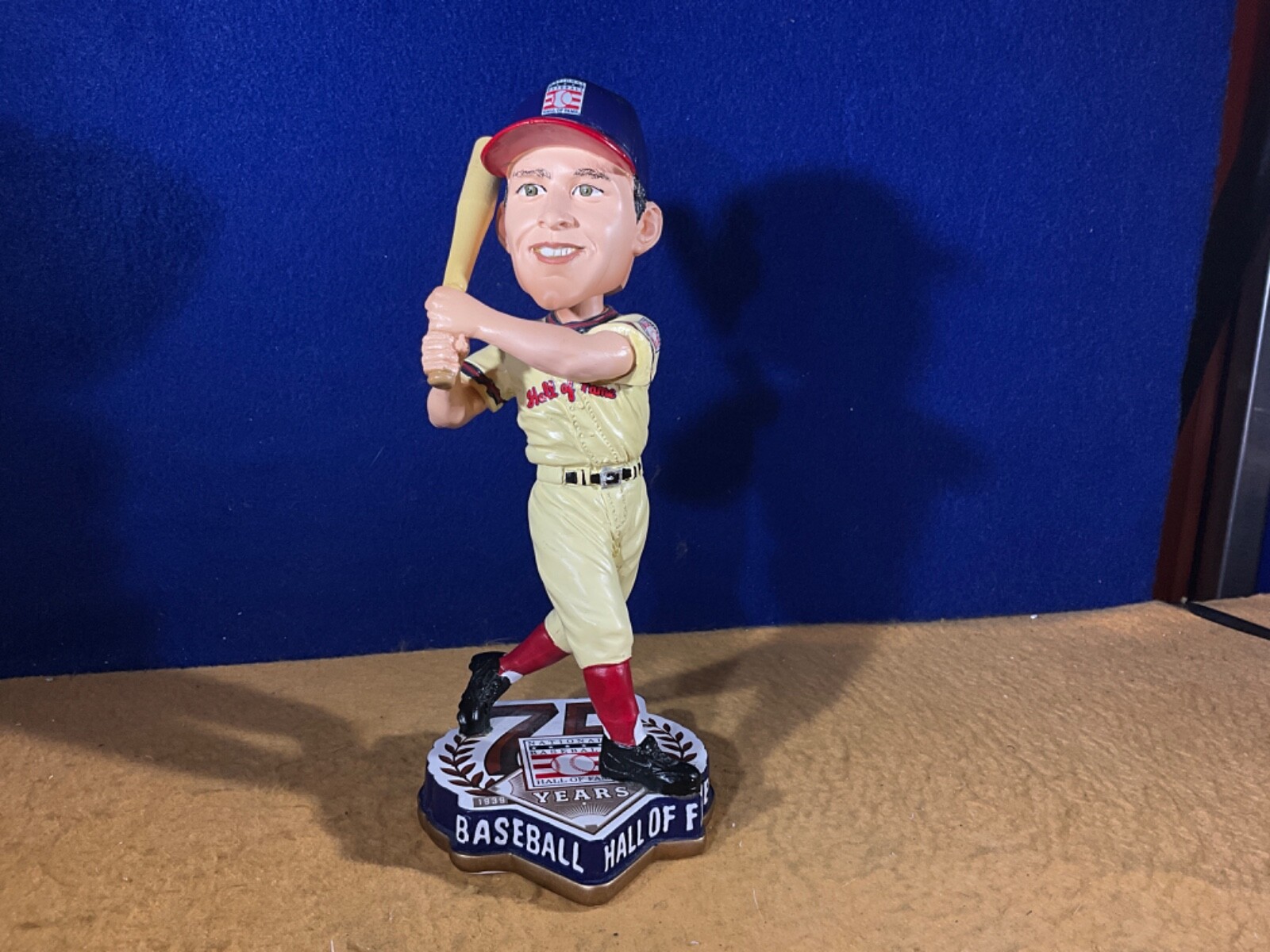 L10-34 BOBBLEHEAD – NATIONAL BASEBALL HALL OF FAME – #319/500 – NO BOX