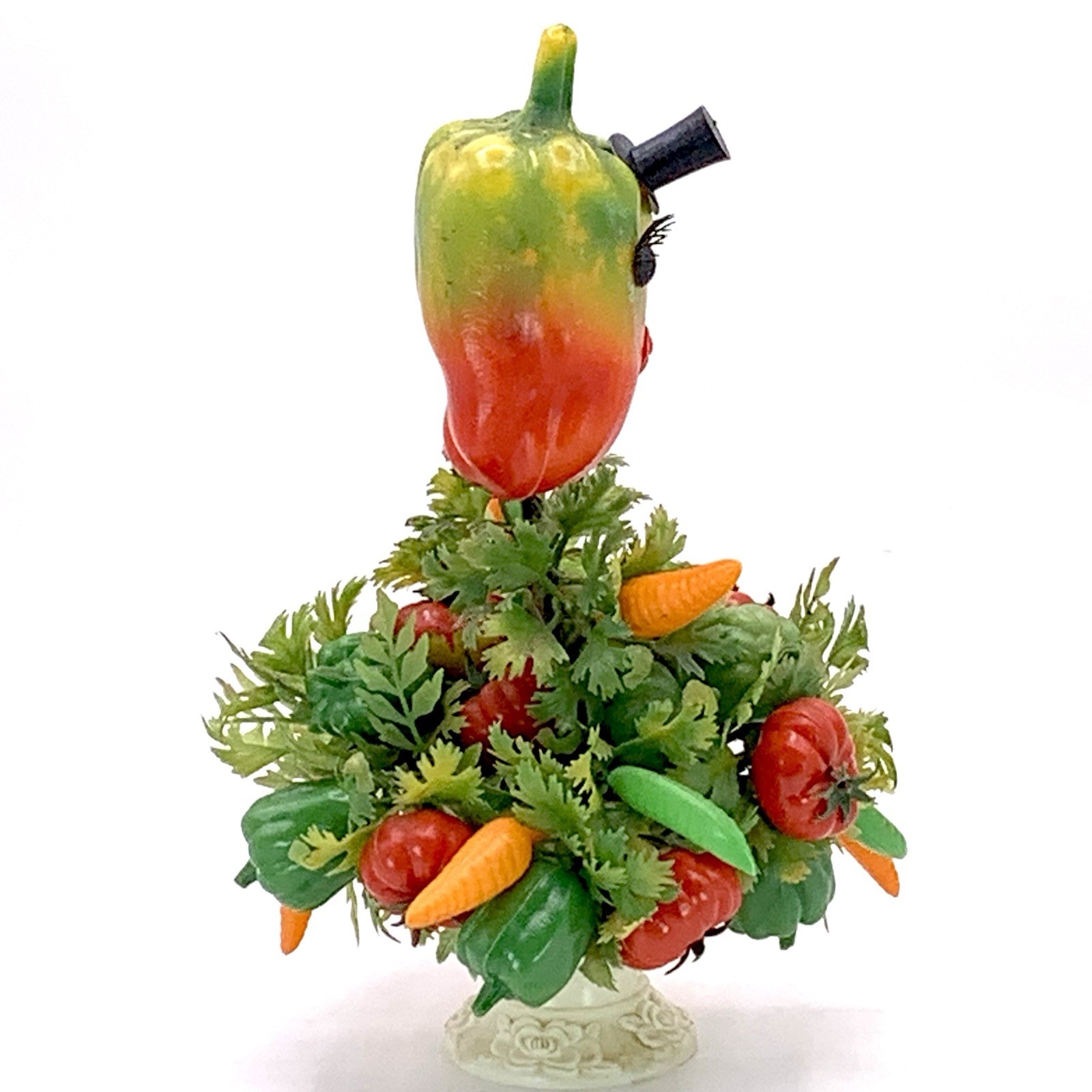 Vtg Anthropomorphic Vegetable Plastic Centerpiece Kitsch Lashes Top Hat * READ