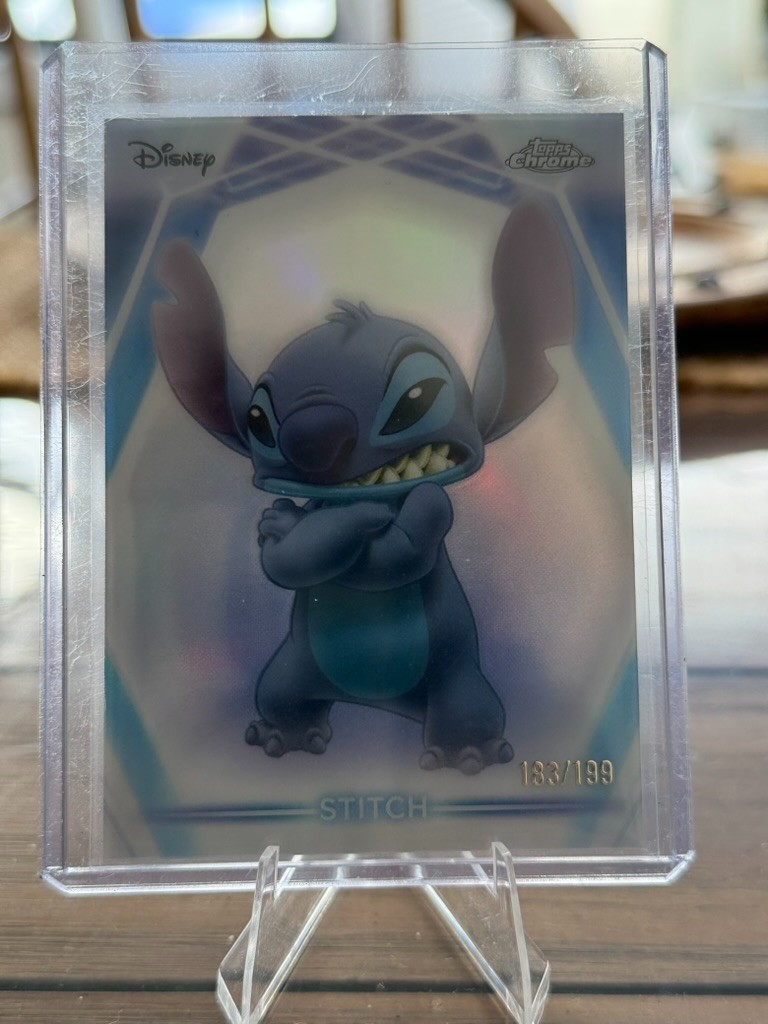 2026 Topps Disney Neon Stitch Chrome Refractor /199 CNE-14 Lilo & Stitch
