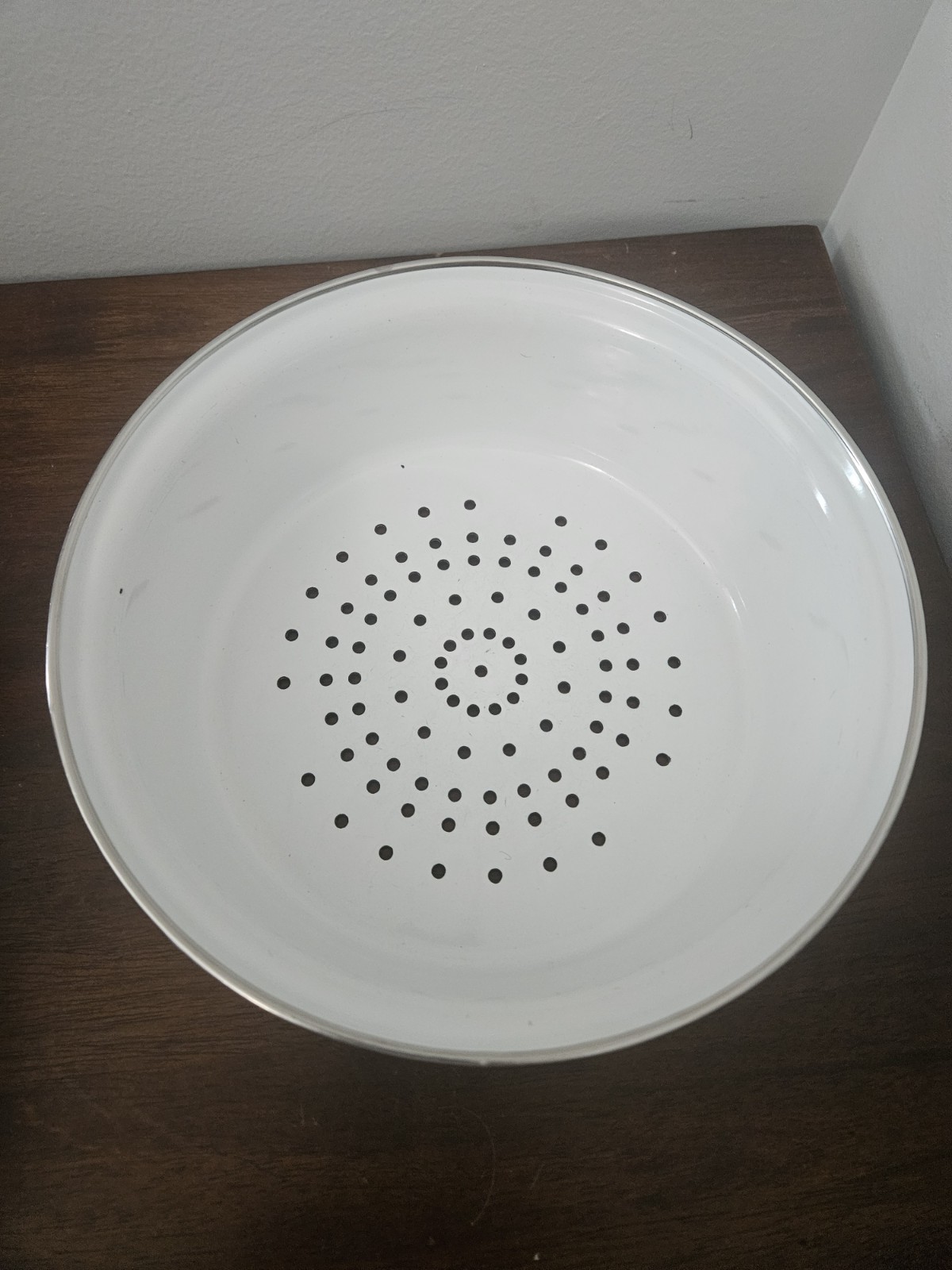 White w/ Chrome Trim 9″ x 3″ Enamelware Colander Strainer Steamer Insert Bowl