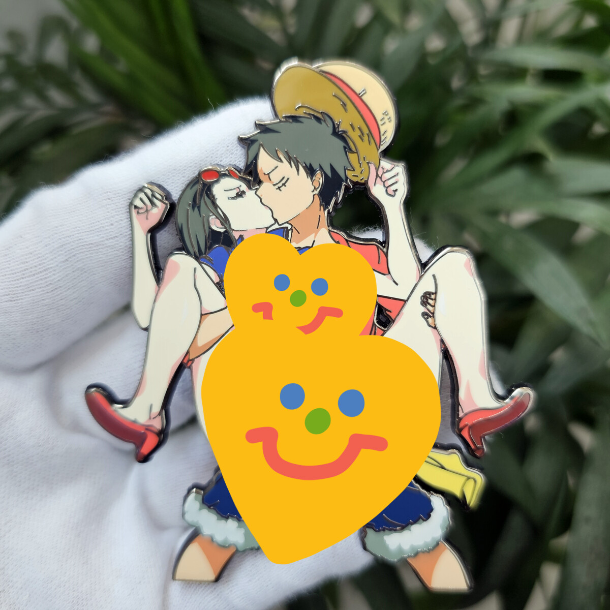 3.4″ One Piece Collectible Nico·Robin Luffy Lewd Enamel Metal Pin Badge Brooch