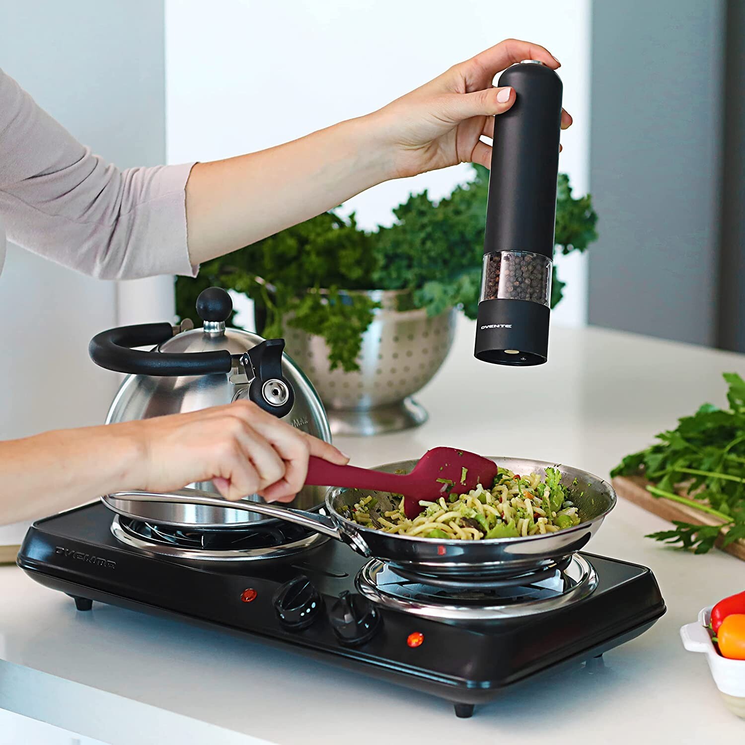 Temperature Control and Easy to Clean Countertop Stove