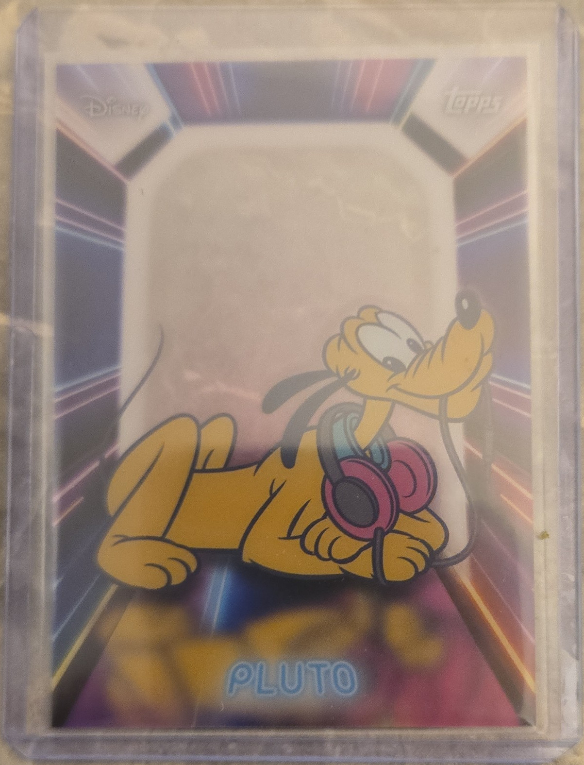 Topps Disney Neon Pluto Illuminated Neon Lights Trading Card NPL-20 2026