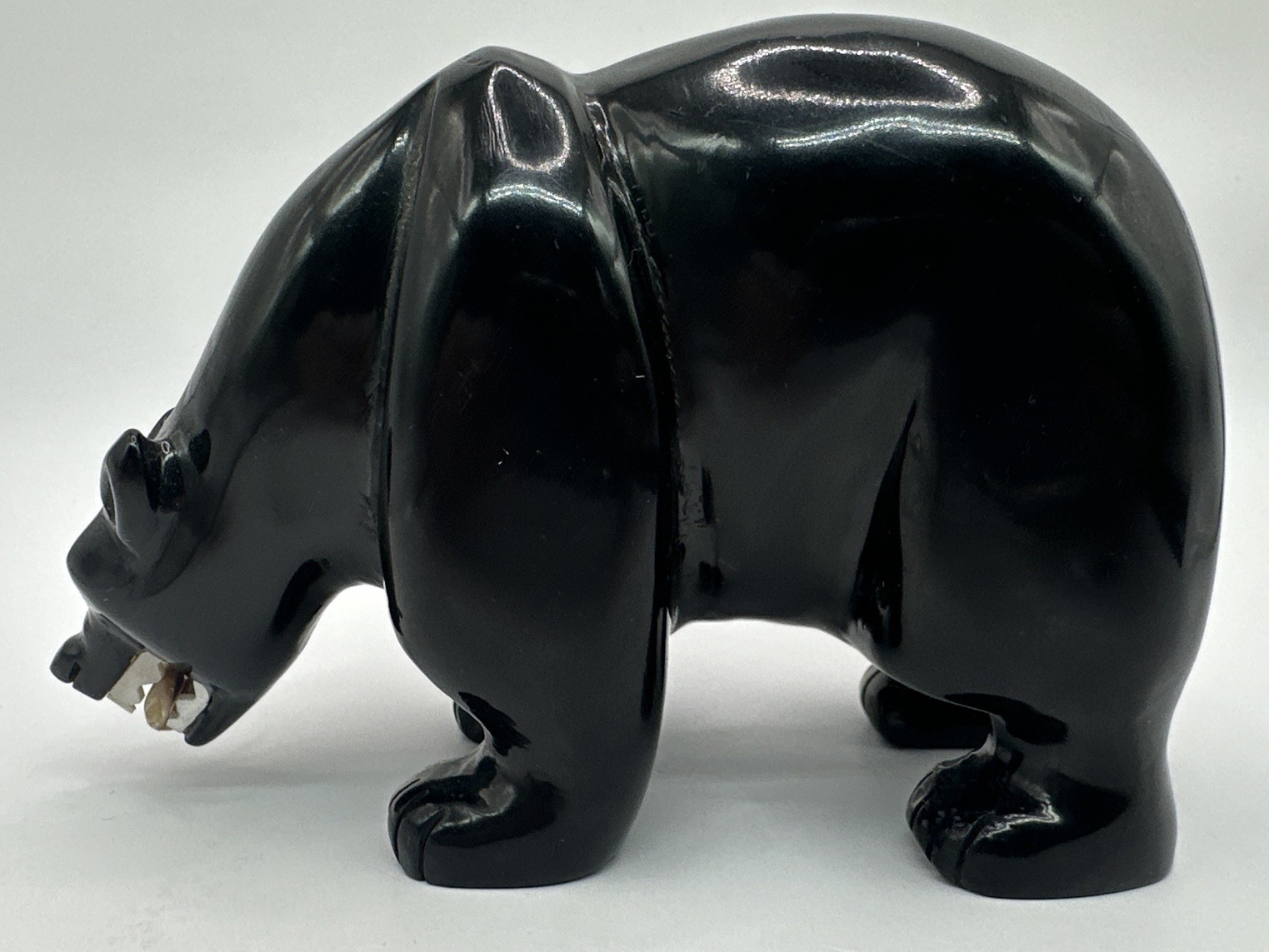 Herbert Davis Large Jet Black Bear Carved Fetish MOP Fish 3.25″ x 5″ Navajo