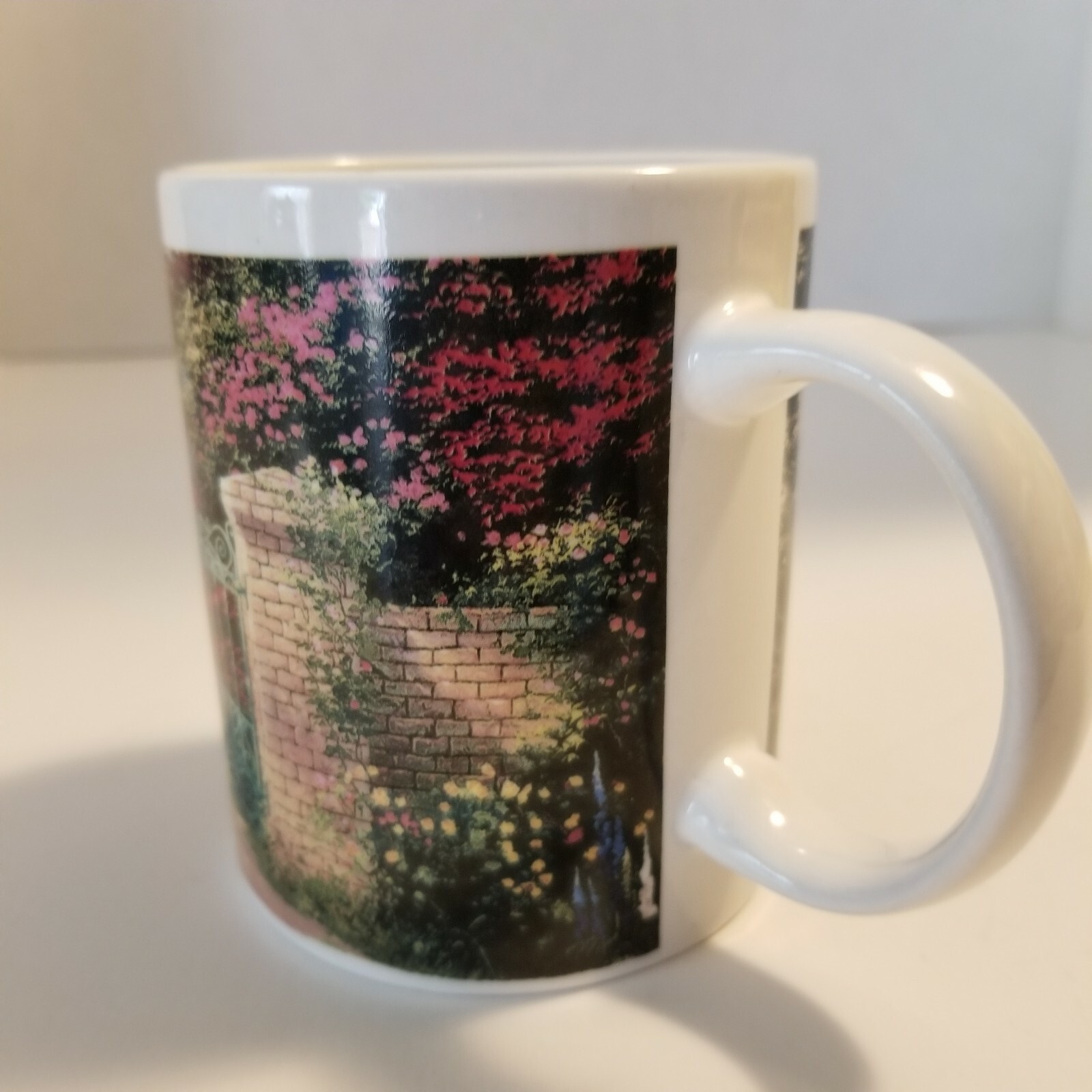 Thomas Kinkade Porcelain Mug 10oz Spring Gate 1996 Vibrant Colors Designpac Inc.
