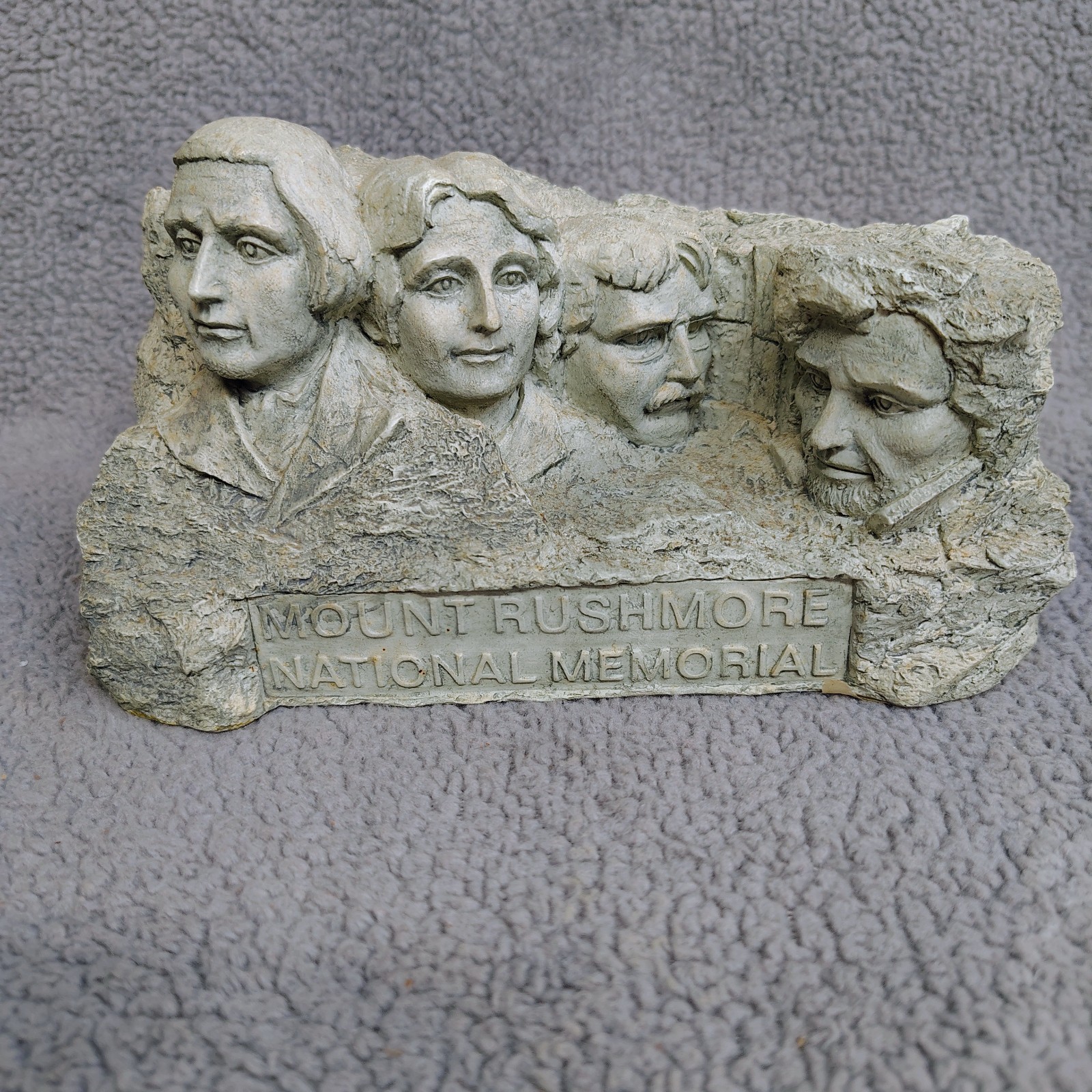 Mount Rushmore National Memorial Replica Statue Vintage US Presidents Sculpture