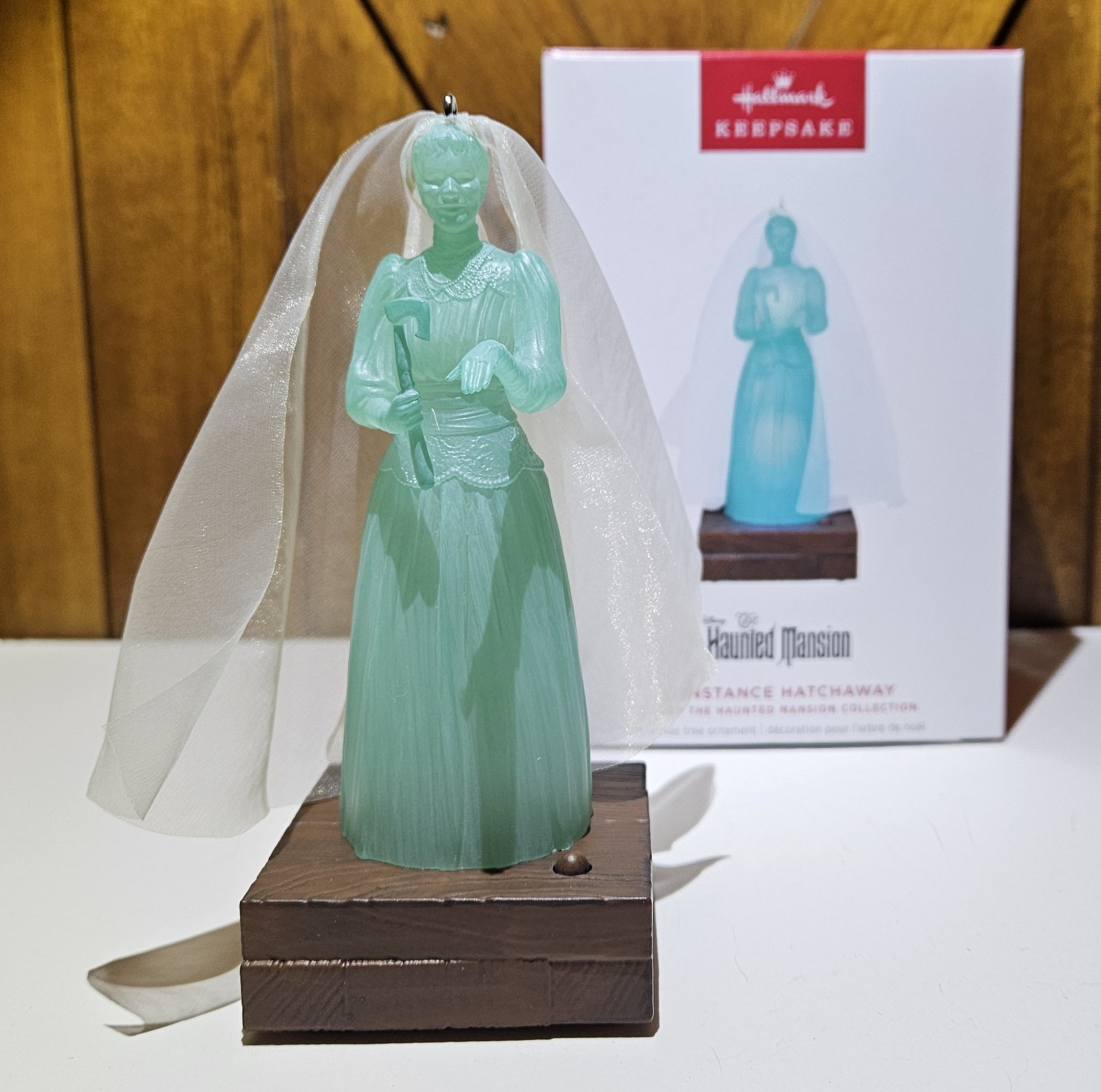 🎦 Hallmark HAUNTED MANSION Constance Hatchaway Bride Storytellers Ornament