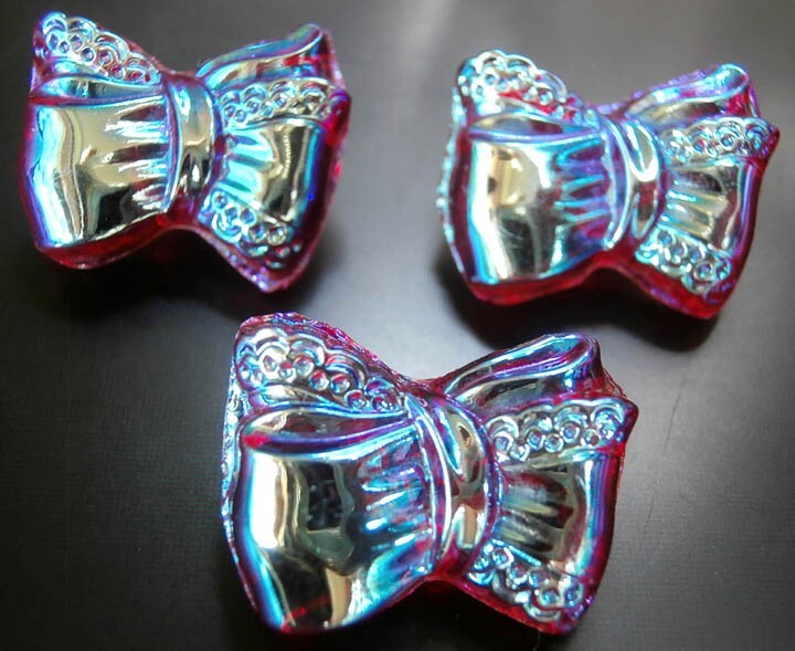 3 Czech Antique (1920/30’s) Crystal Glass Buttons #P044 – 19 mm or 3/4″ – BOW!!!